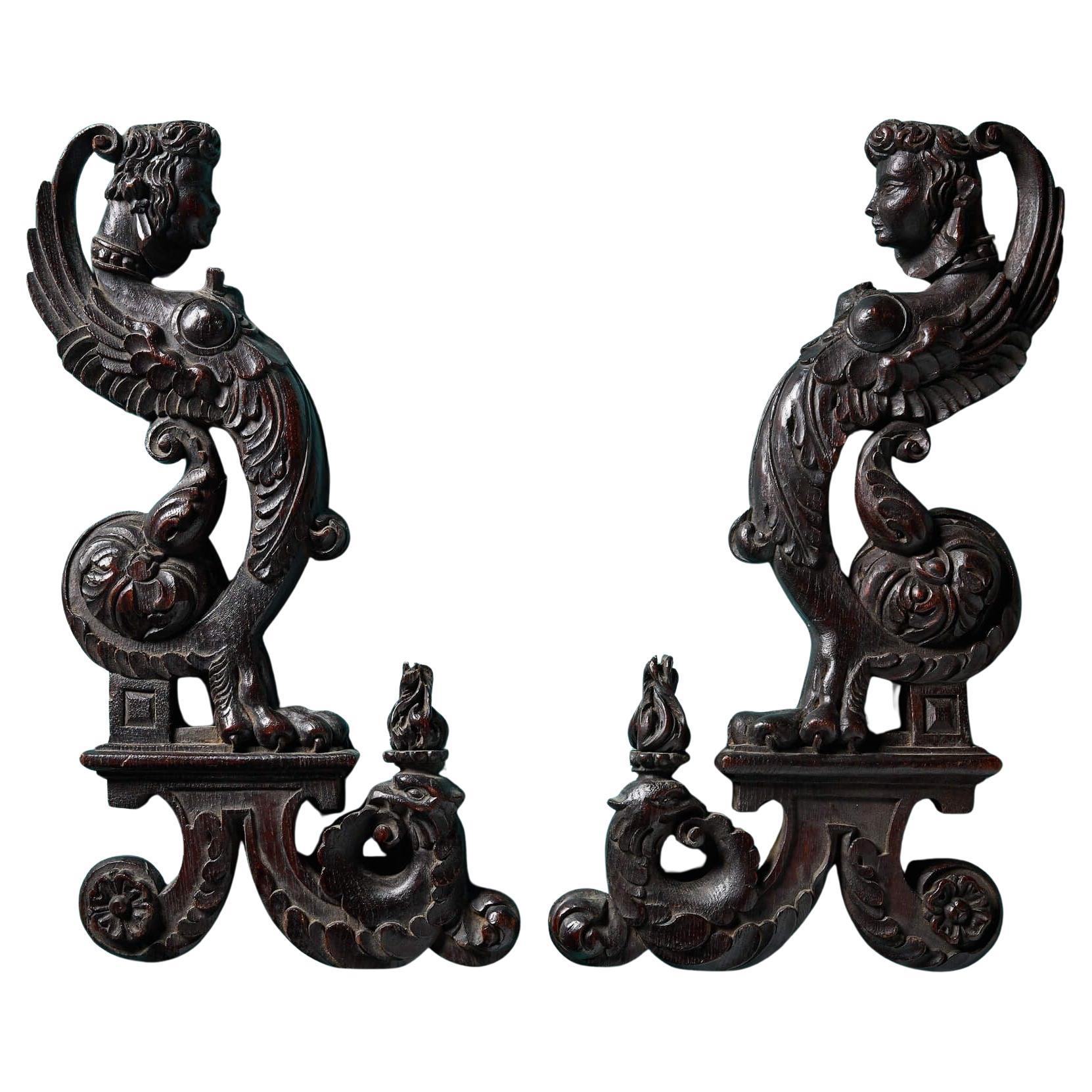 Paire de supports de sphinx anciens en Oak de style néoclassique en vente