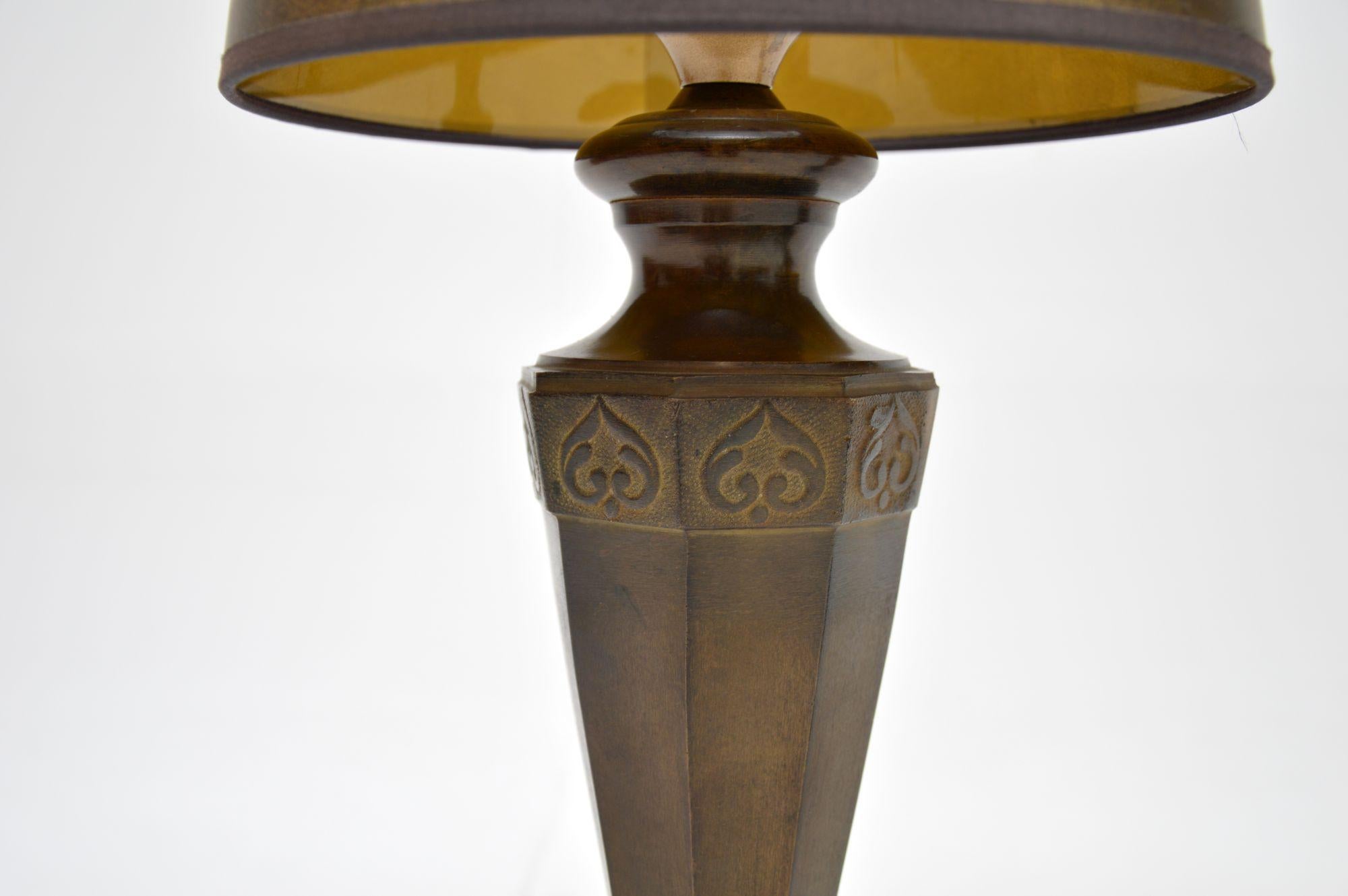 Mid-20th Century Pair of Antique Neoclassical Style Solid Bronze Table Lamps For Sale