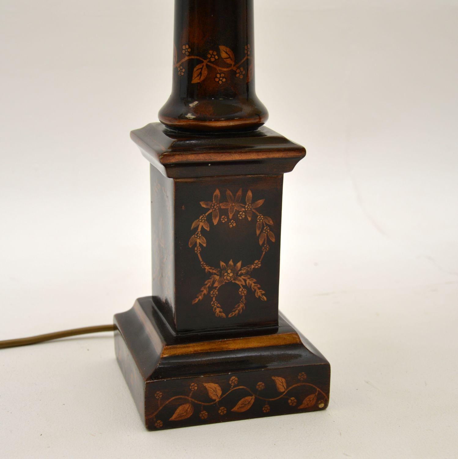 Pair of Antique Neoclassical Style Table Lamps In Good Condition In London, GB