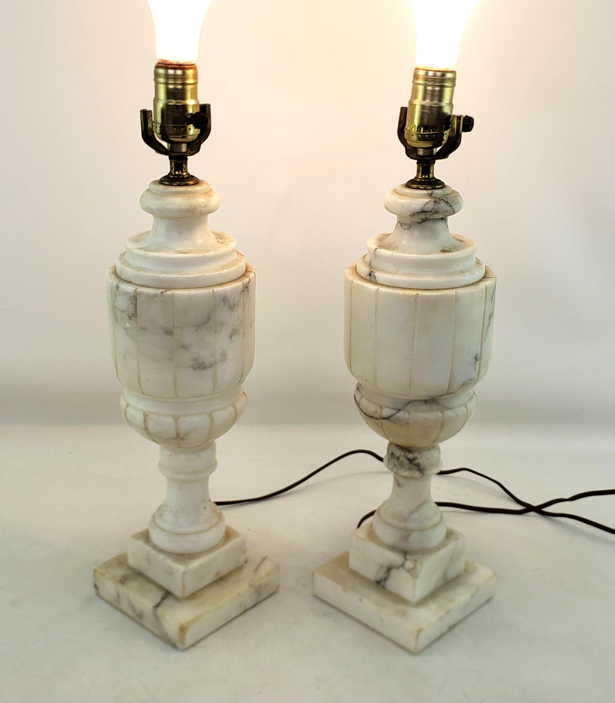 Pair of Antique Neoclassical Styled Urn Shaped Carved Alabaster Table Lamp Bases In Good Condition For Sale In Hamilton, Ontario