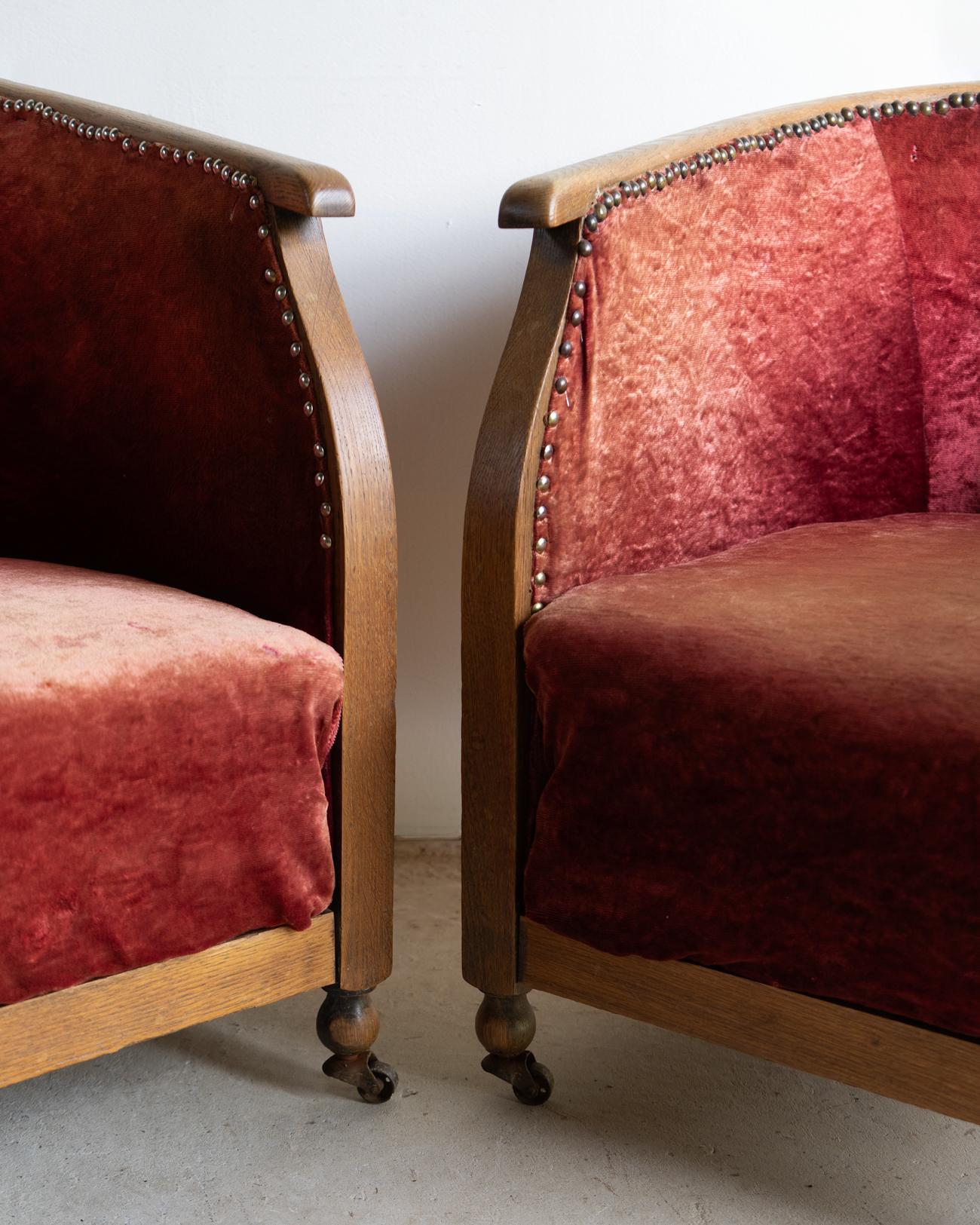 Pair Of Antique Oak And Velvet Bow Backed Tub Chairs, Early 20th Century For Sale 3