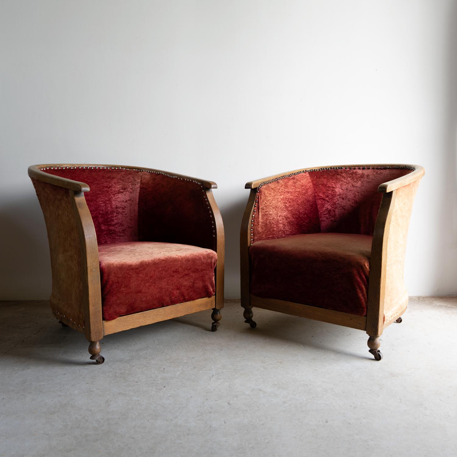 Hand-Crafted Pair Of Antique Oak And Velvet Bow Backed Tub Chairs, Early 20th Century For Sale