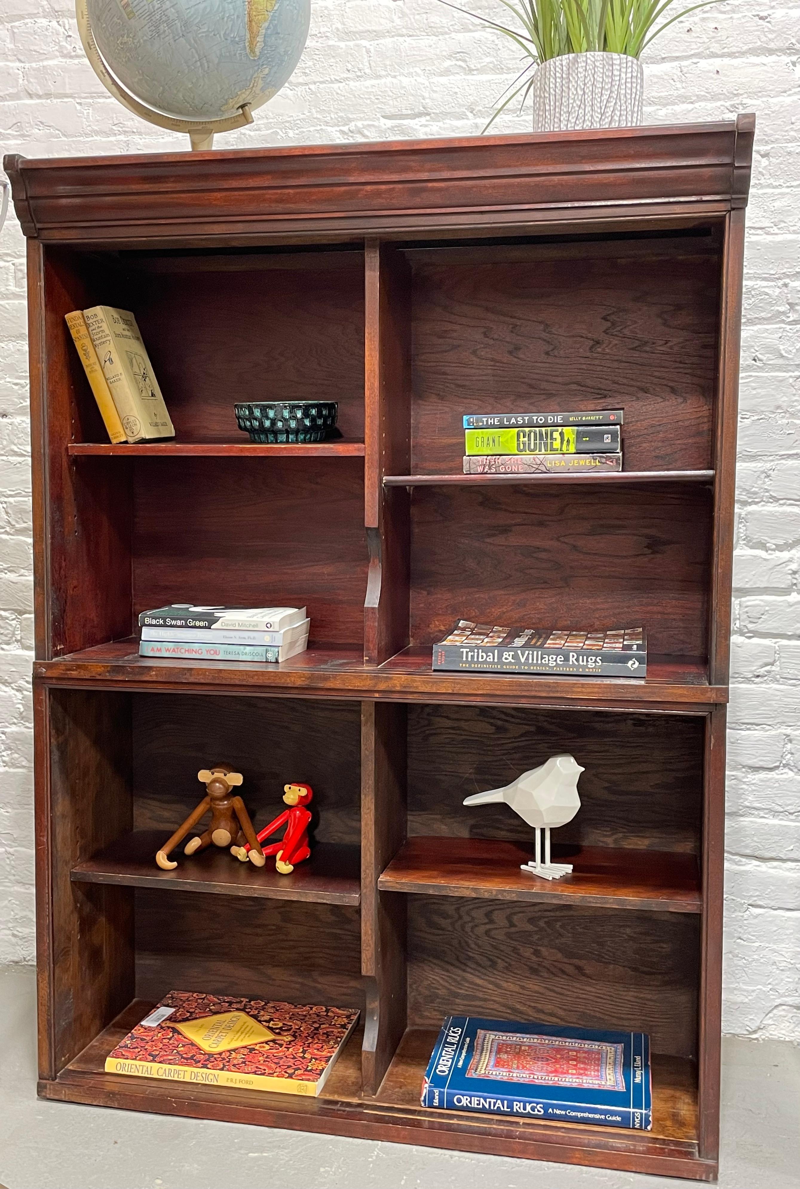 Pair of Antique Oak Bookcase / China Cabinet by Danner Furniture, circa 1910s 4