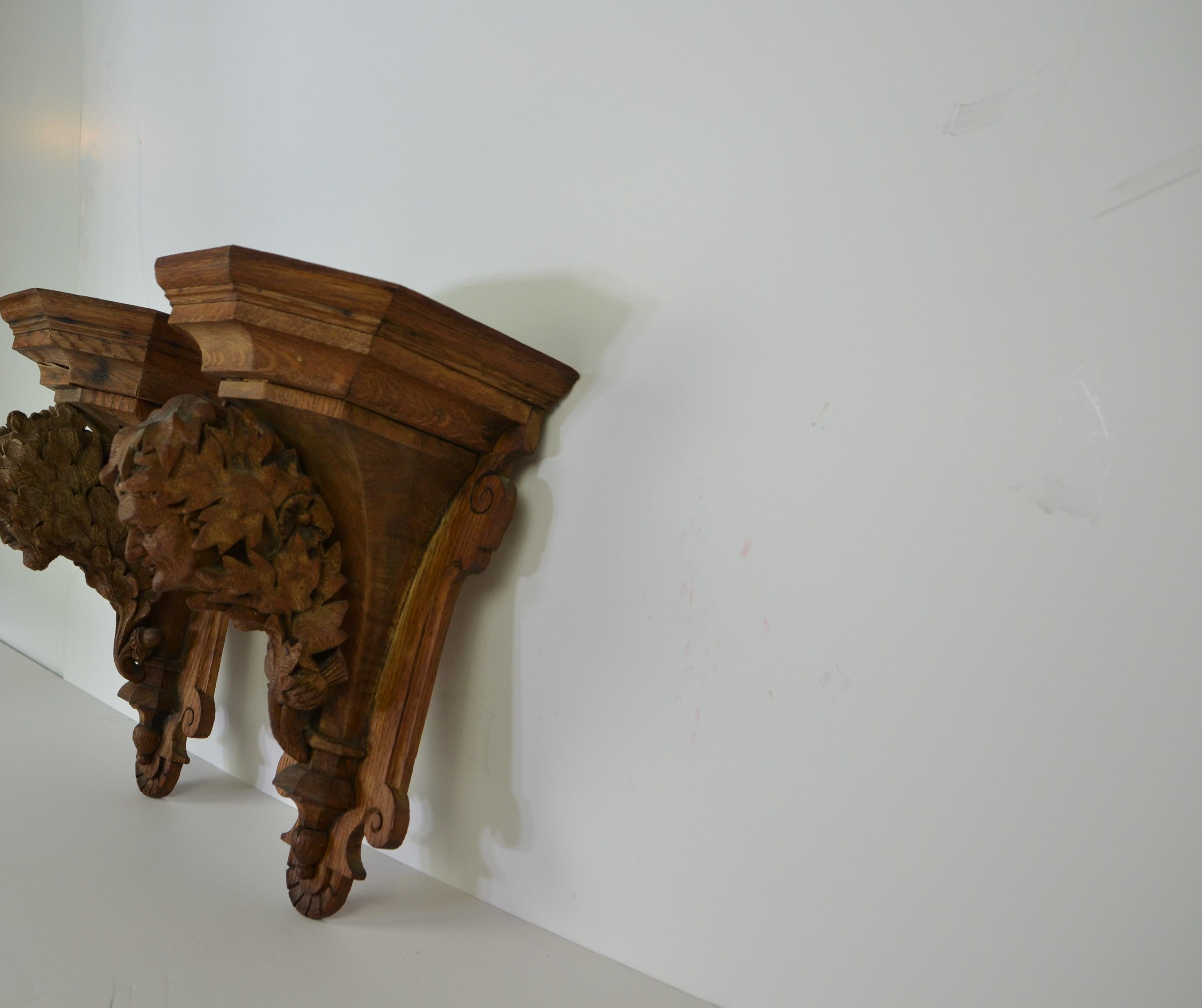 English Pair of Antique Oak Corbels / Wall Brackets For Sale