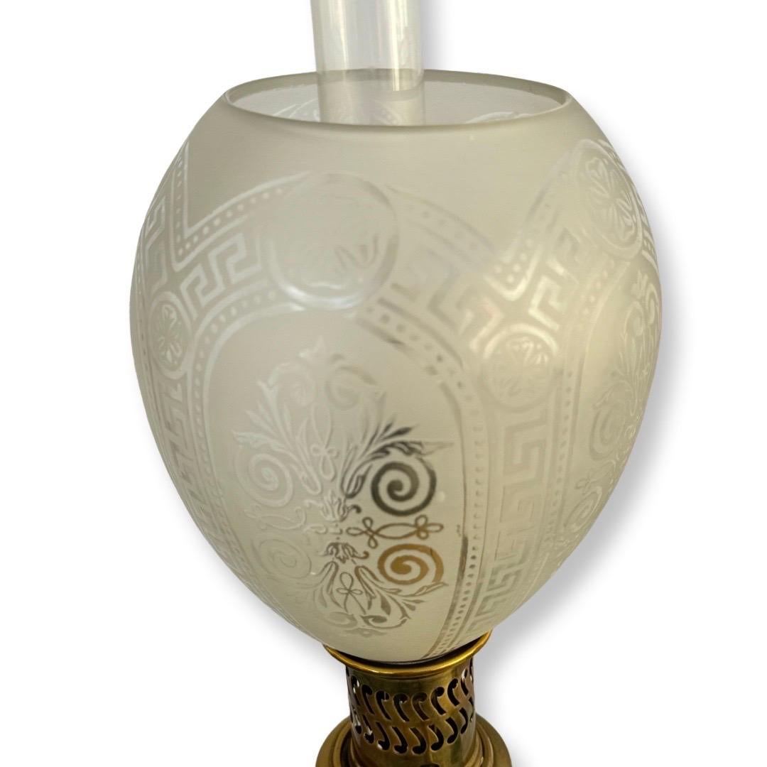 Pair of Antique Oil Lamps with Original Baccarat Frosted Glass Shades In Good Condition For Sale In CANNES, FR