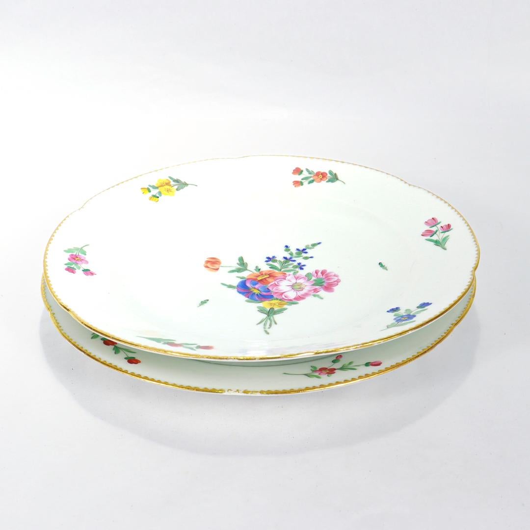 Pair of Antique Old or Vieux Paris Gilt Porcelain & Floral Plates by P A Hannong For Sale 1
