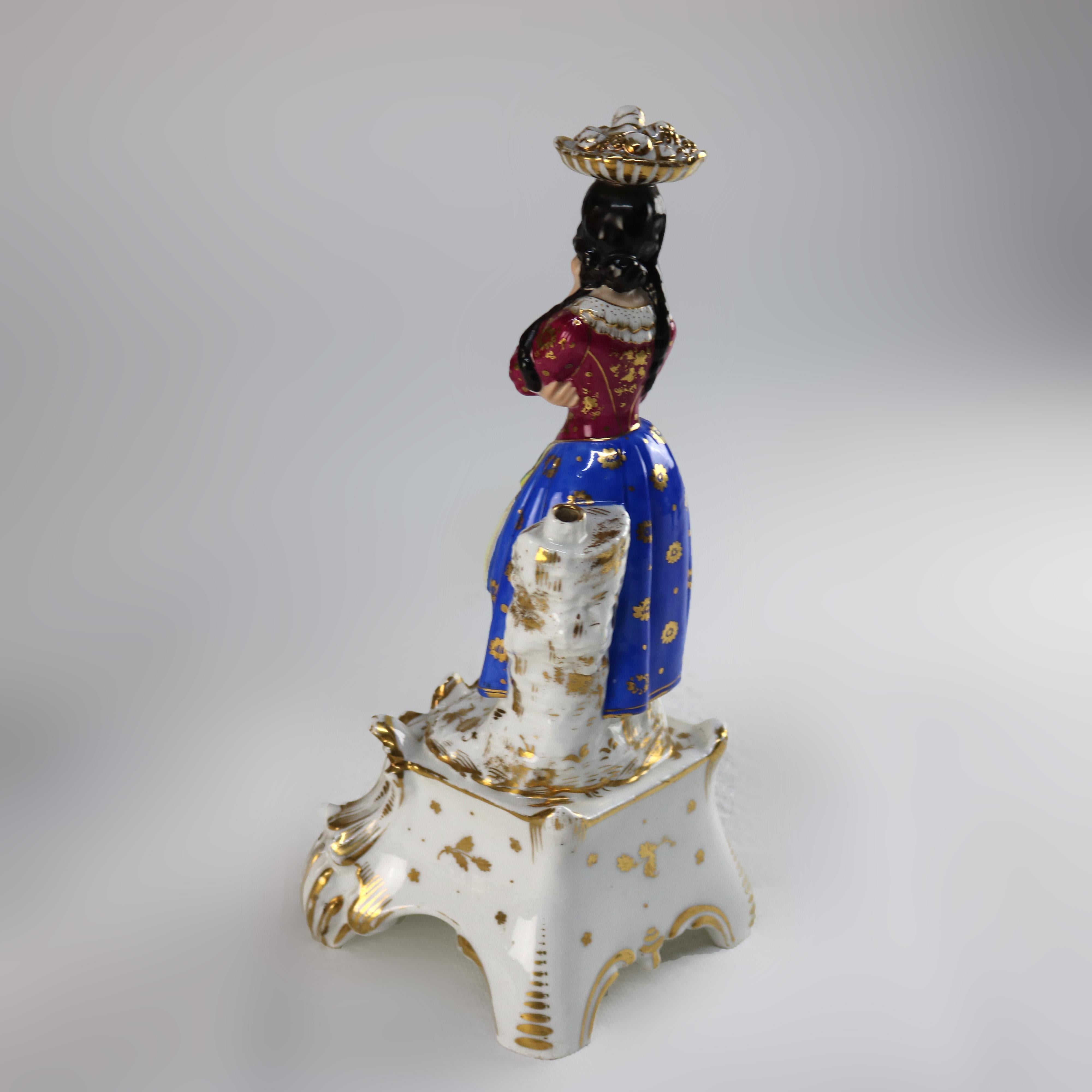 Paire de figurines d'homme et de femme en porcelaine Old Paris C1890 en vente 1