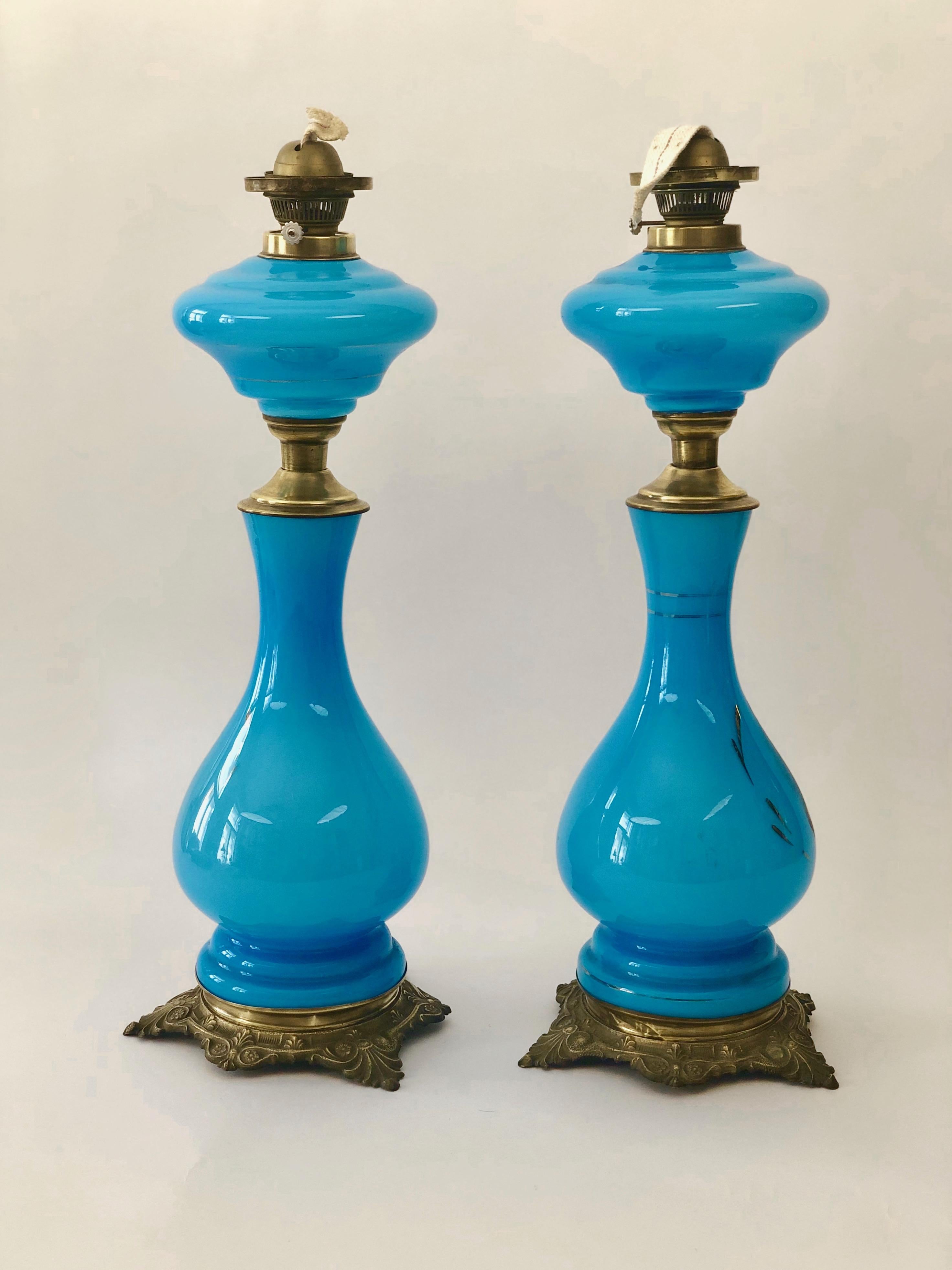 French Pair of Antique Opaline Glass Oil Lamps, Depicting Napoleon and Josephine, 1890 For Sale