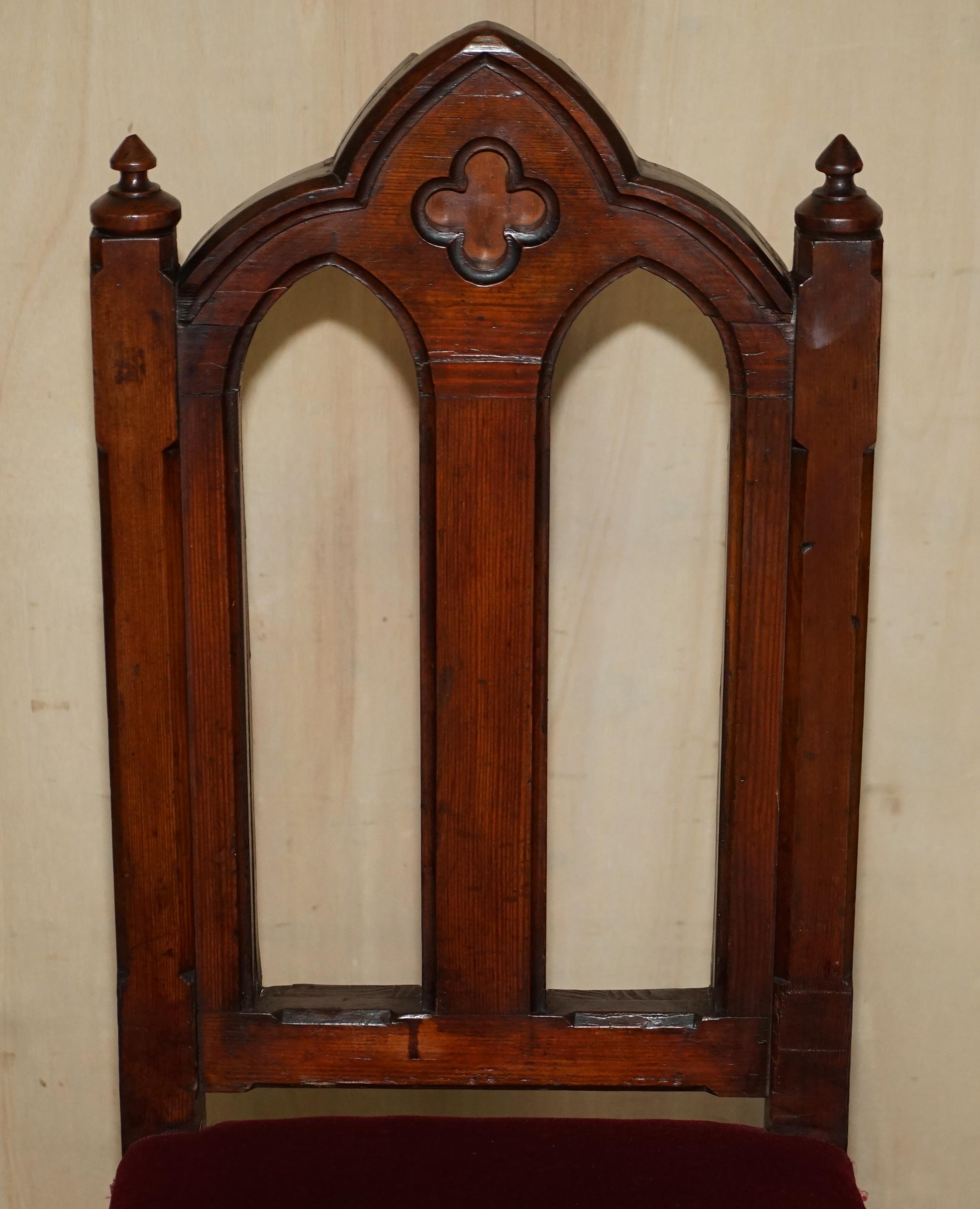 Hand-Crafted Pair of Antique Ornately Carved Steeple Back Oak Gothic Revival Hall Side Chairs