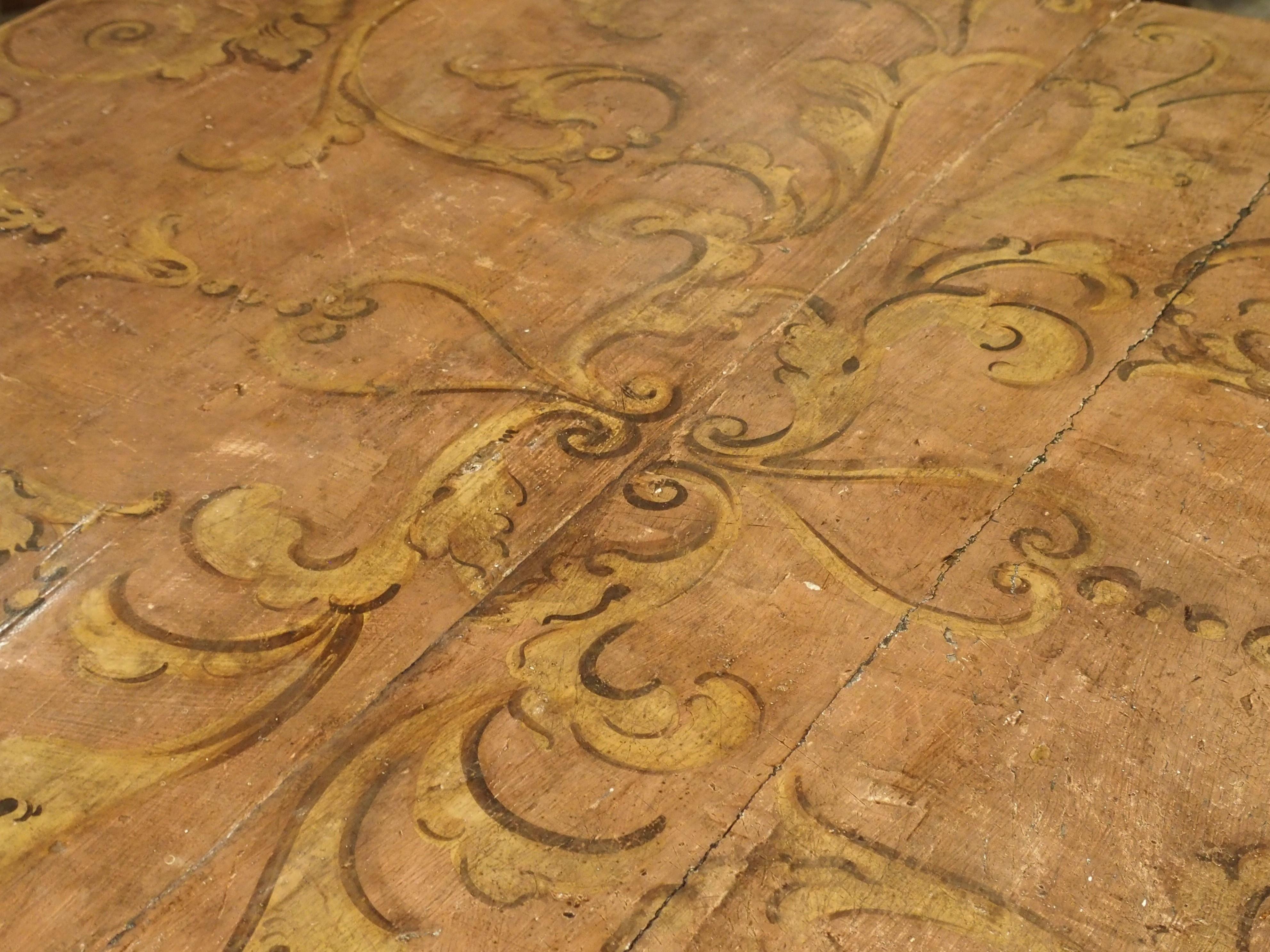 Coppia di antichi tavoli da console dipinti dell'Italia settentrionale, circa 1800 in vendita 2