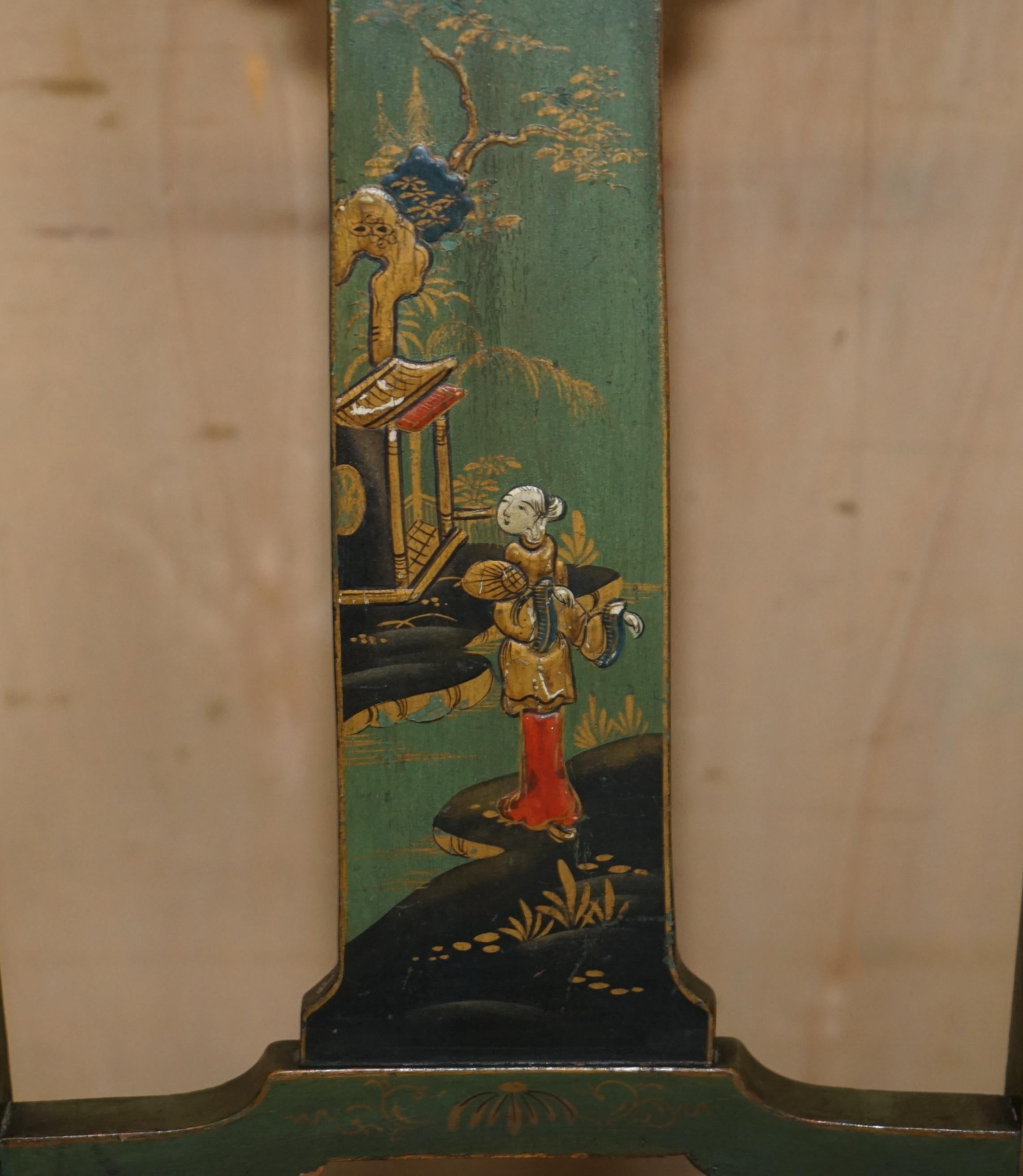 PAIR OF ANTIQUE PAINTED FINISH CHINESE EXPORT CHINOISERIE GREEN SIDE CHAIRs In Fair Condition For Sale In West Sussex, Pulborough