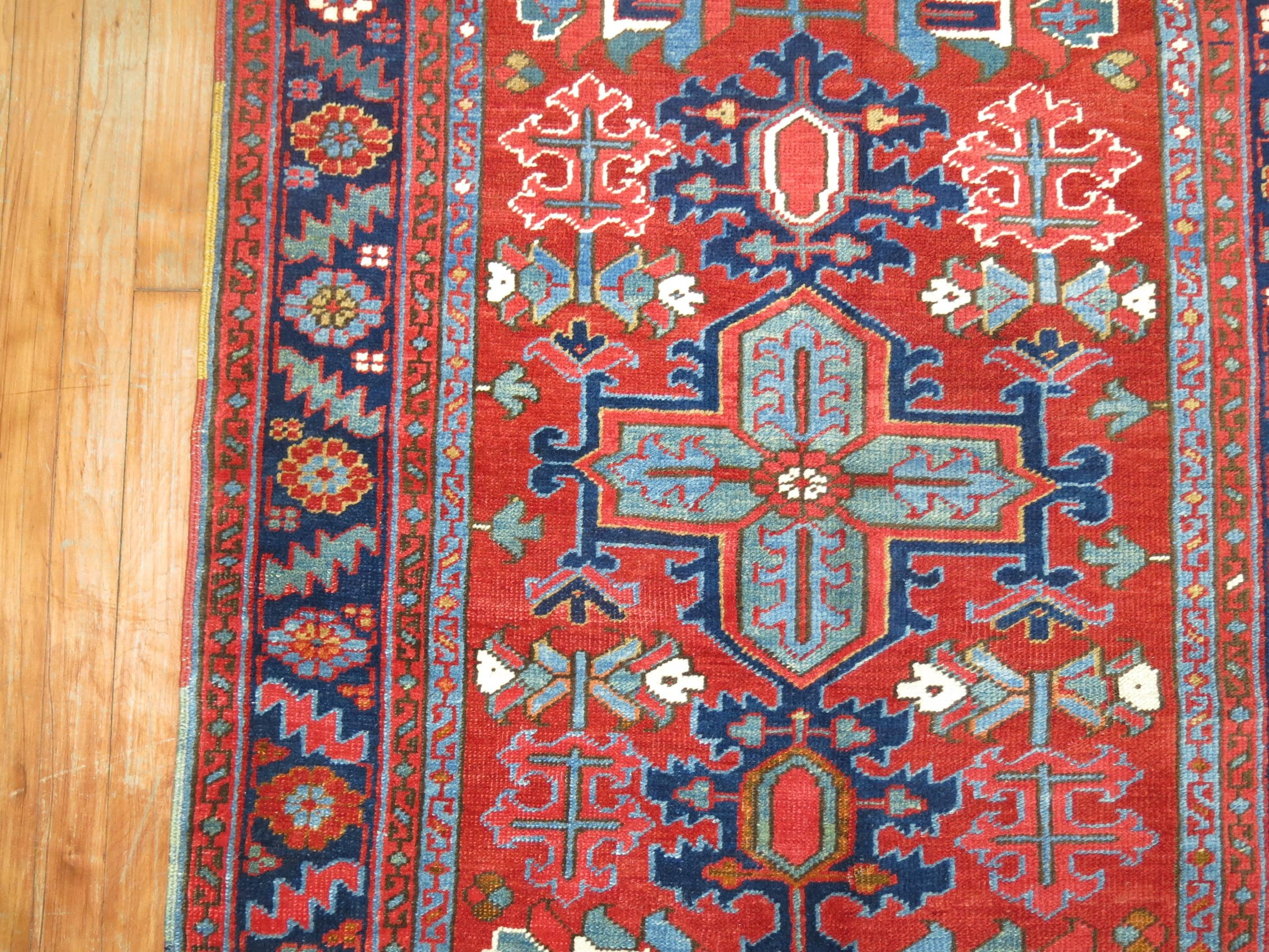 Pair of Antique Persian Serapi Heriz Square Rugs In Good Condition For Sale In New York, NY
