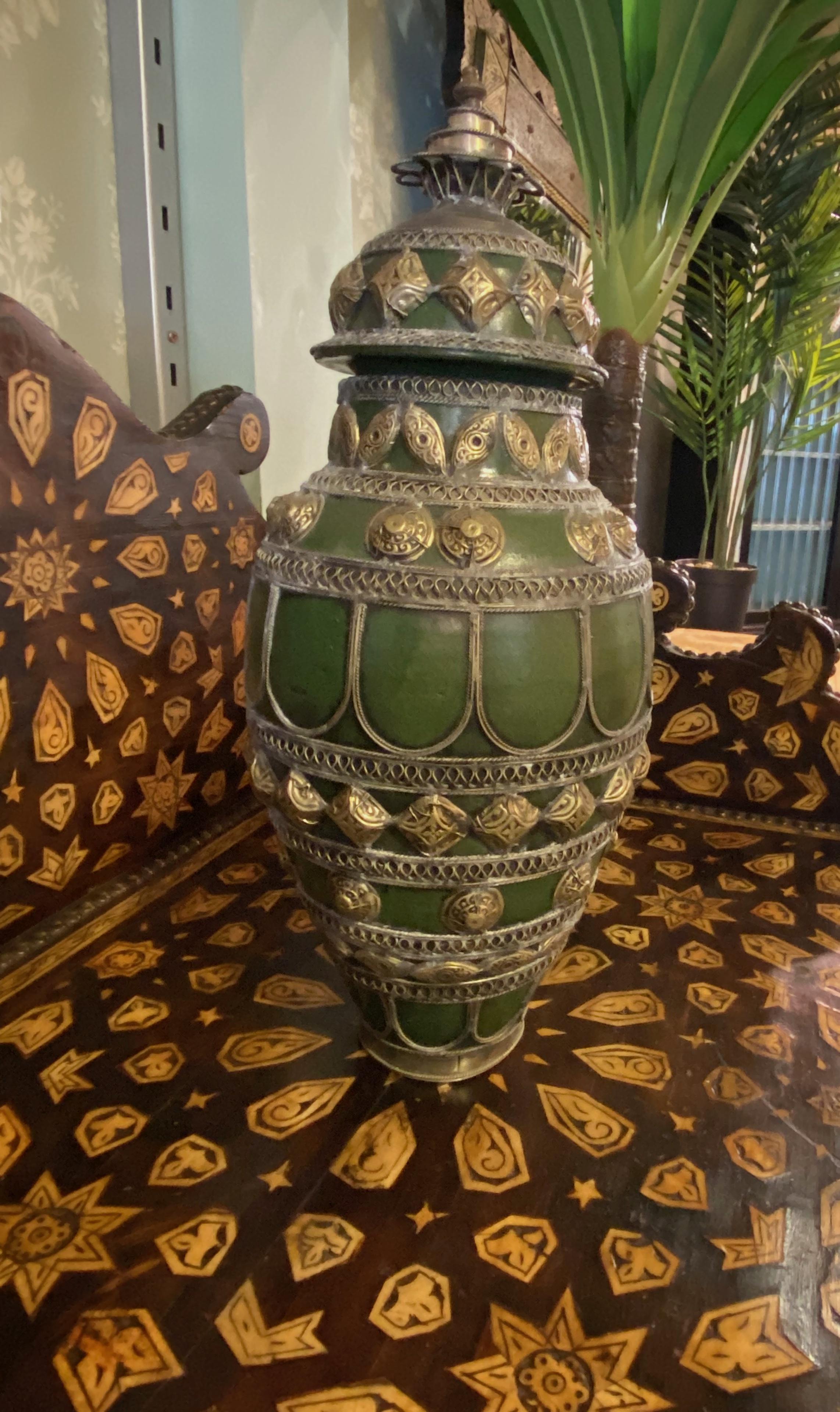 Victorian Pair of Antique Persian White Metal Mounted Urns Vases with Lids For Sale