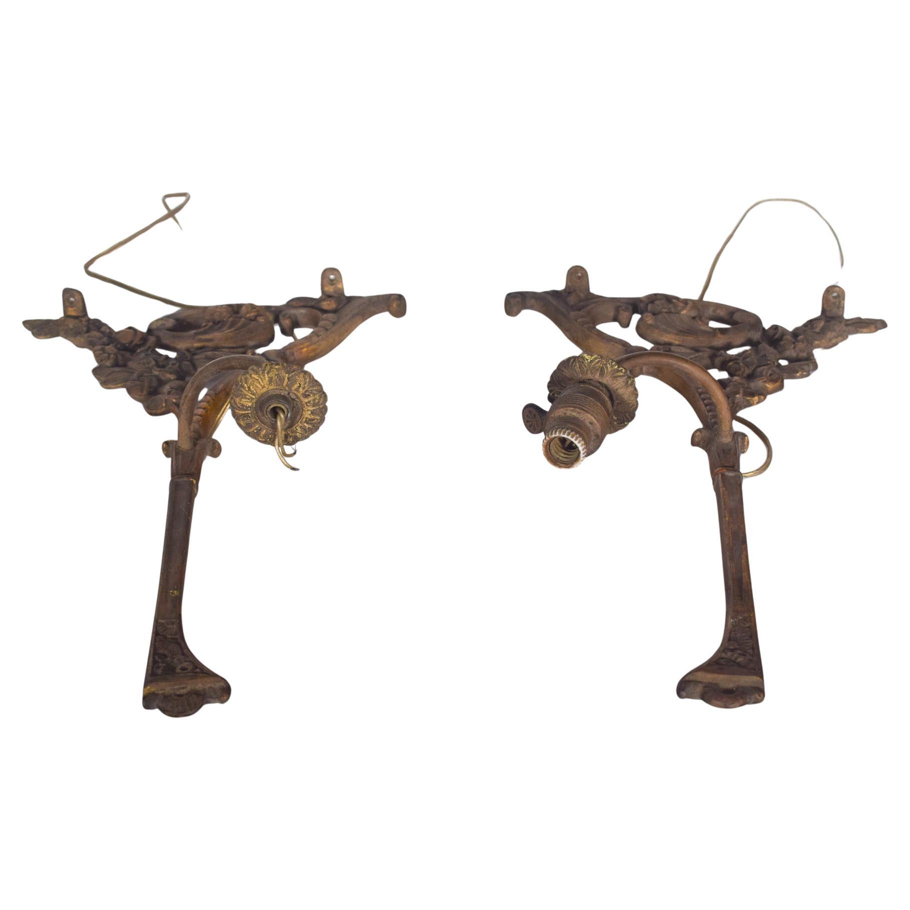 Coppia di luci da pianoforte antiche in bronzo in vendita