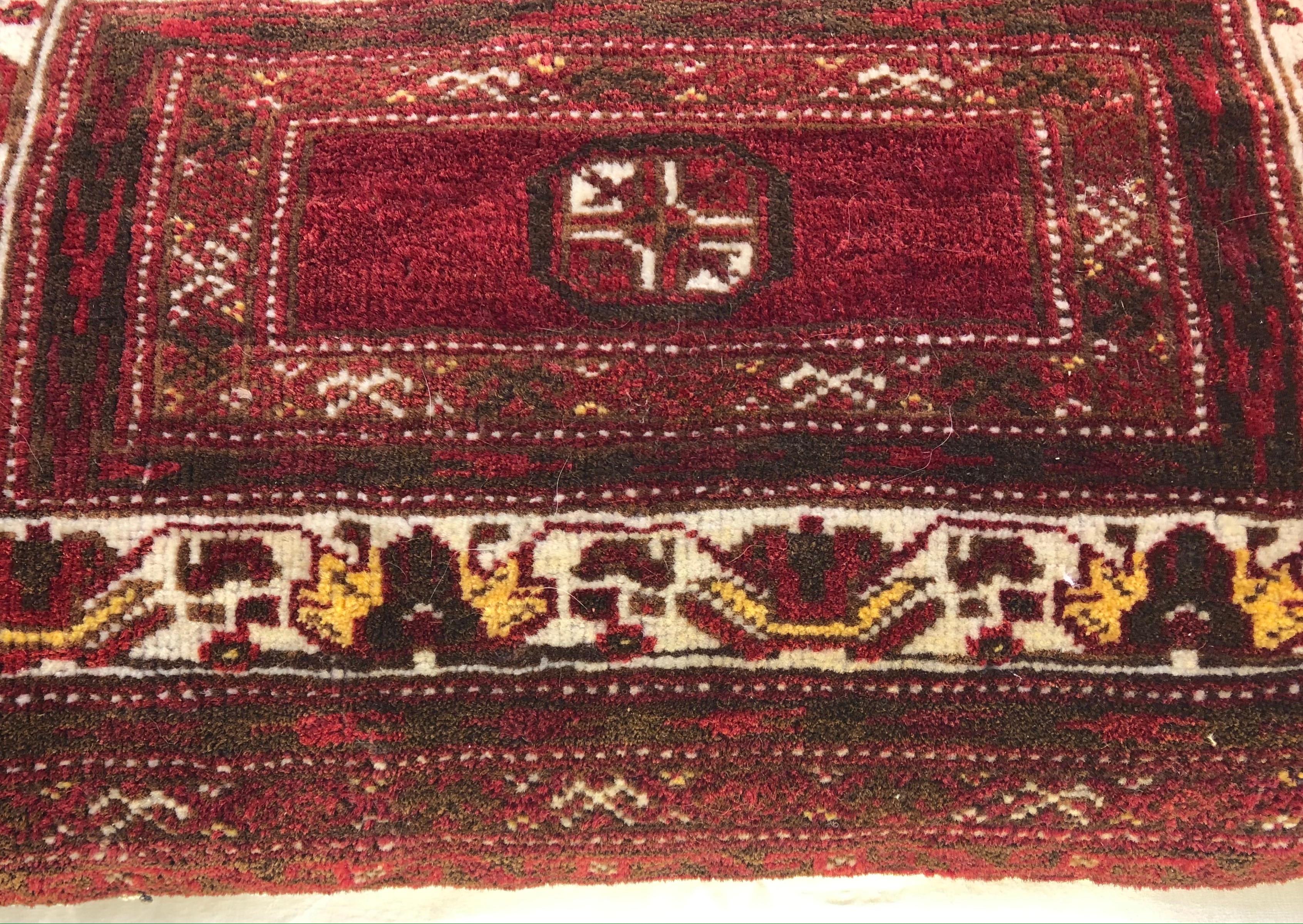 A very decorative pair of pillows made from an antique rug fragment. 
Original filling included. The original backing appears to be made of burlap cloth or 