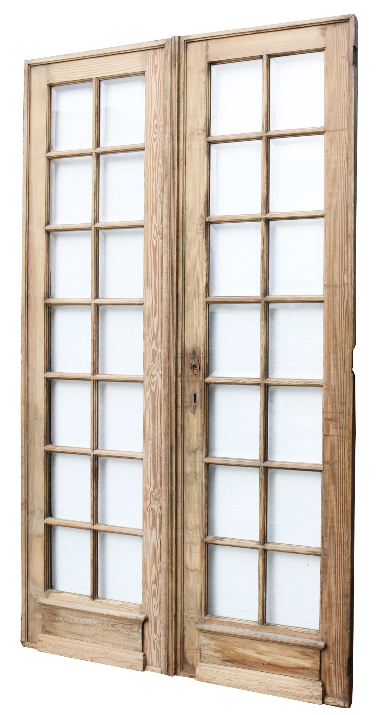 Pair of Antique Pine French Glazed Doors In Fair Condition In Wormelow, Herefordshire