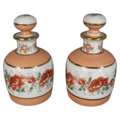 Pareja de frascos de perfume antiguos de porcelana con decoración floral - 1Y115