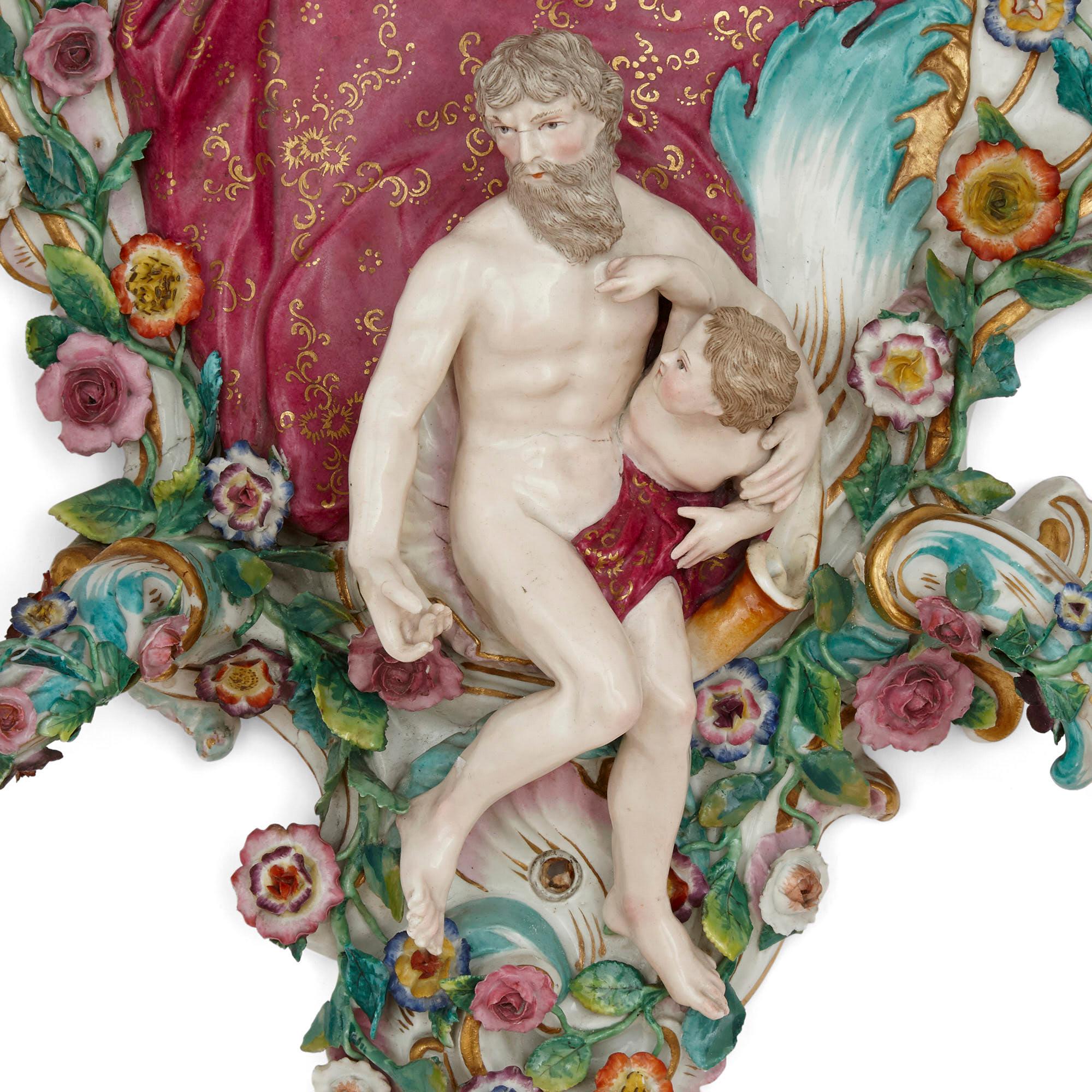 Pareja de candelabros antiguos de porcelana de Meissen Alemán en venta