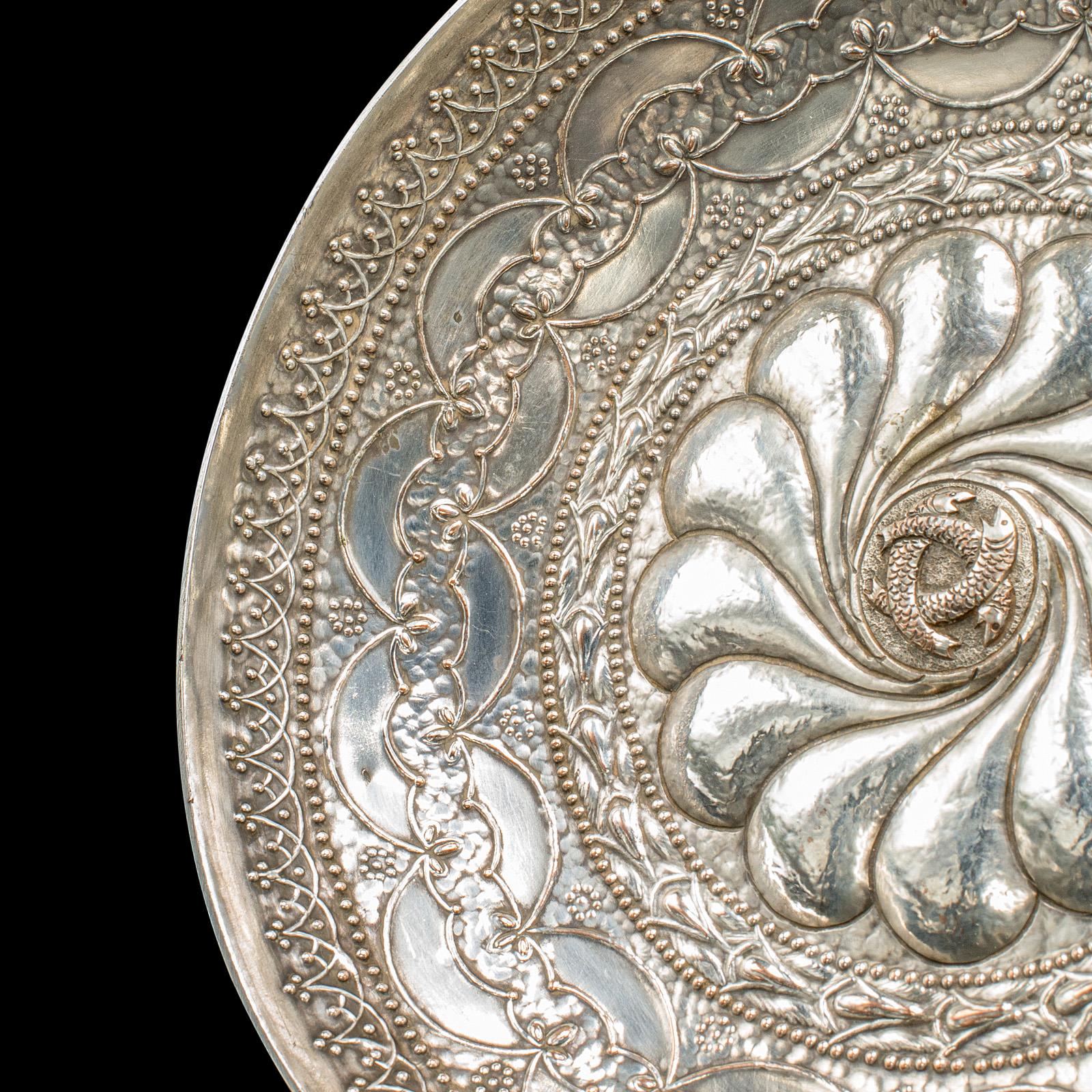 Metà XIX secolo Coppia di piatti da portata antichi, ciotola indiana in argento, epoca vittoriana in vendita