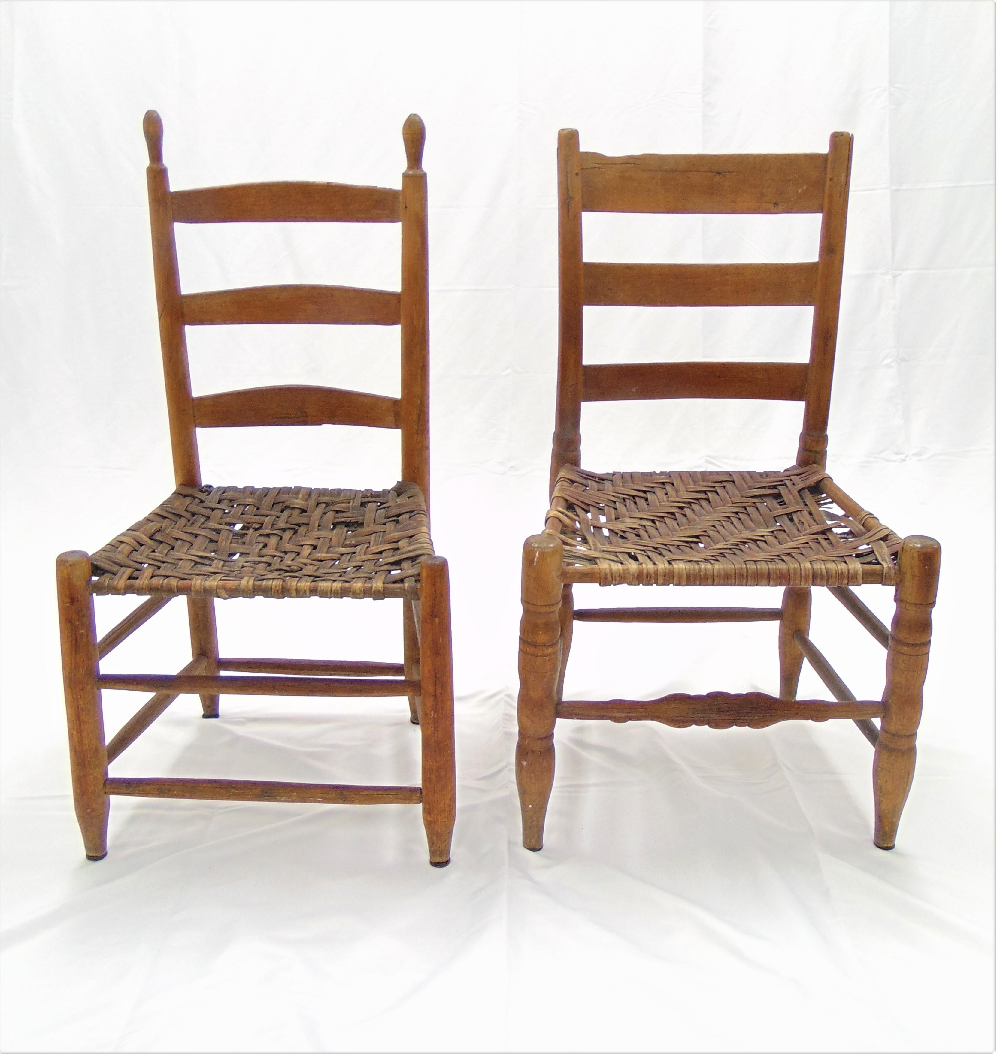 Pair of Antique Primitive Ladder Back and Splint Seats Early 19th Century For Sale 8