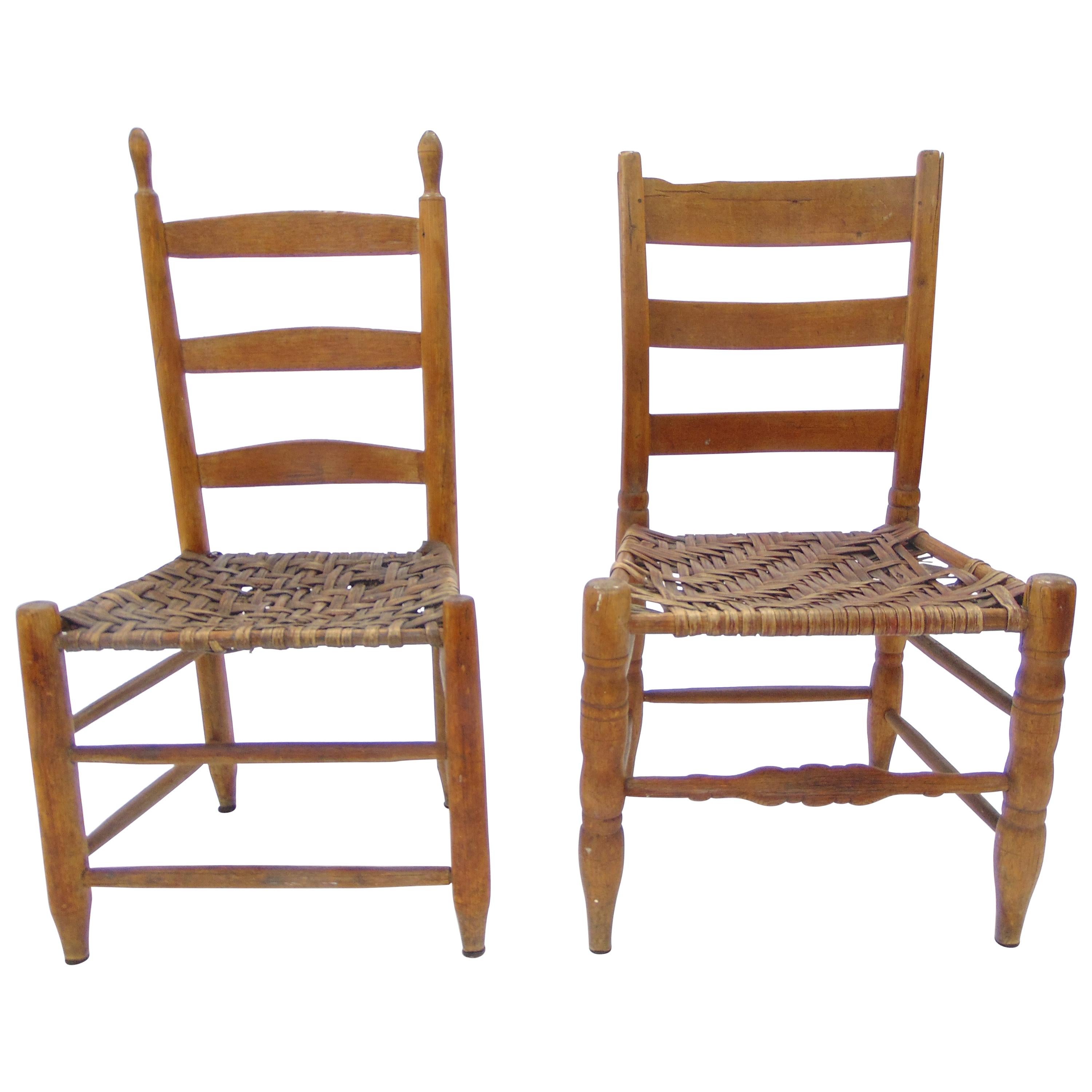 Pair of Antique Primitive Ladder Back and Splint Seats Early 19th Century For Sale