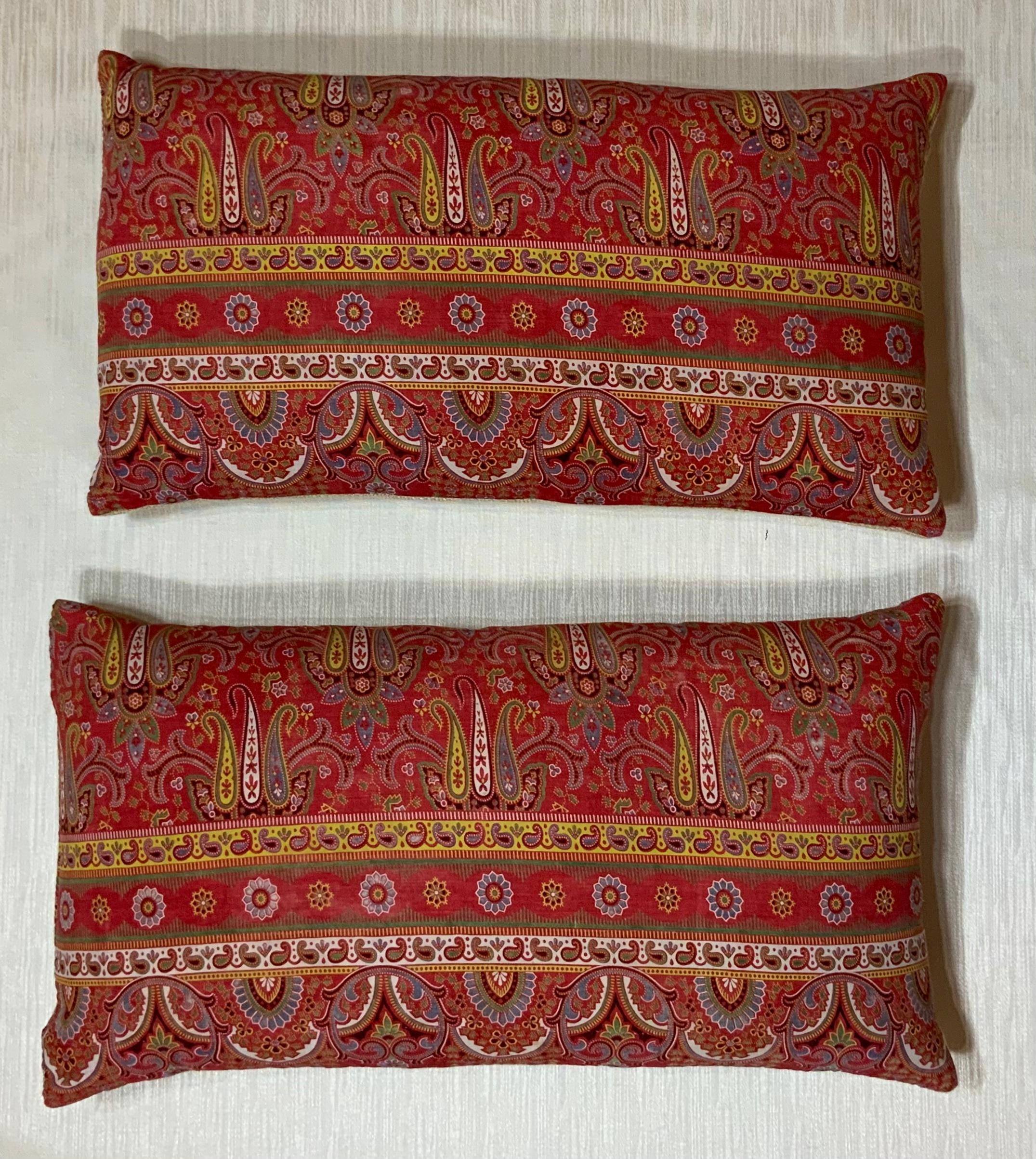 Beautiful pair of pillows made of antique Russian print textile, exceptional vivid floral motifs
Find cotton backing, fresh quality insert.
Sizes
21” x 11”.5
20” x 11.5.