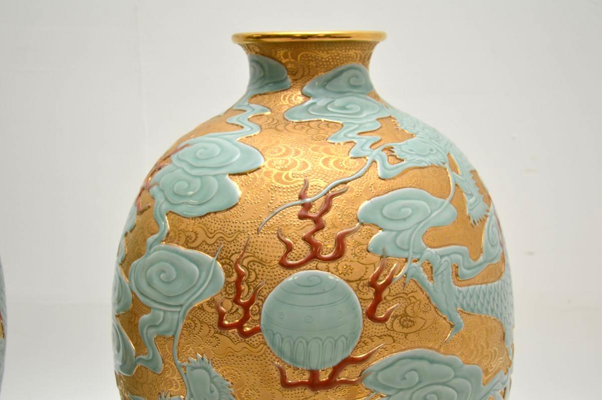 Pair of Antique Qianlong Style Chinese Ceramic Vases For Sale 3