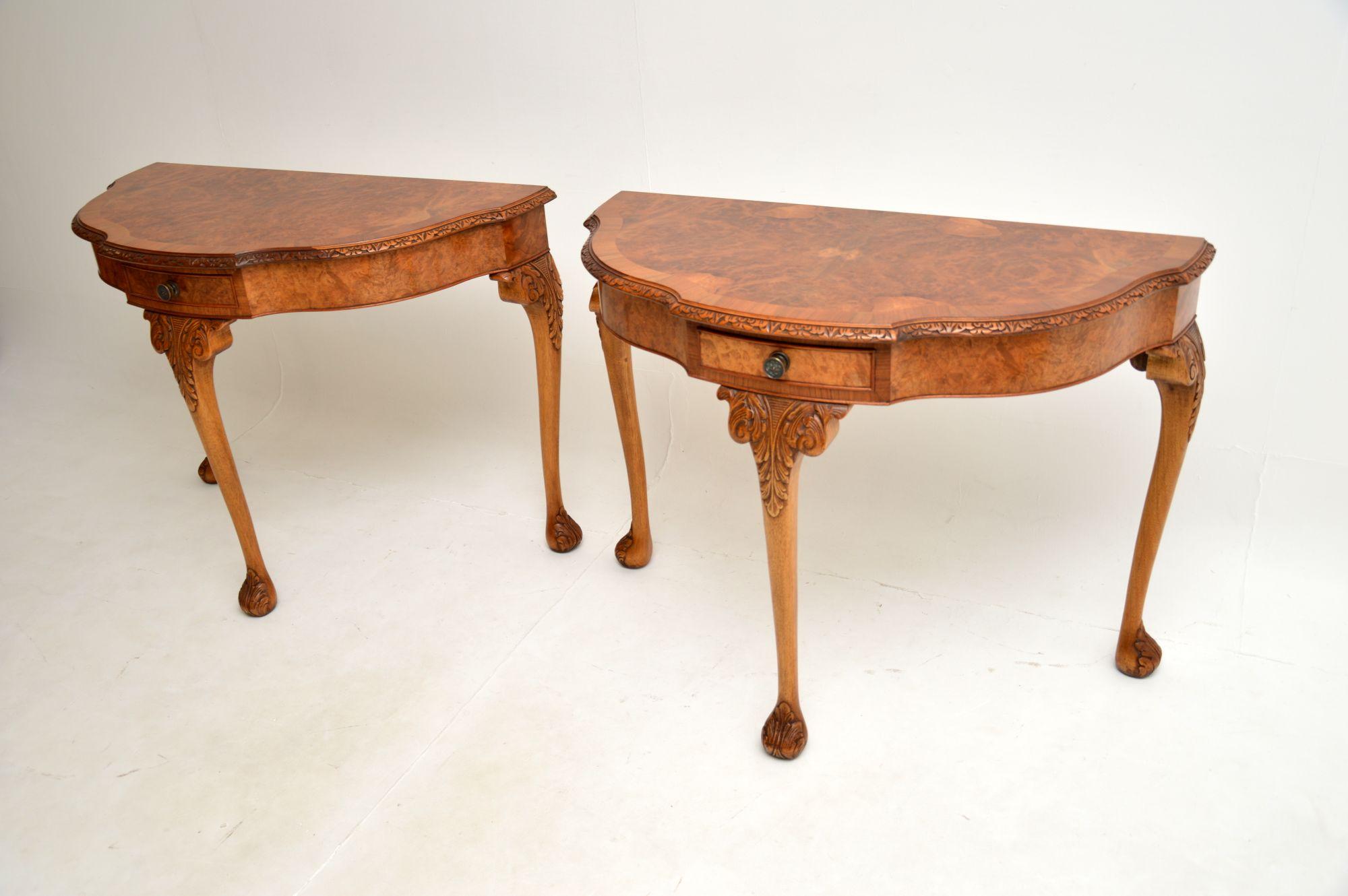 Pair of Antique Queen Anne Style Burr Walnut Console Tables For Sale 1