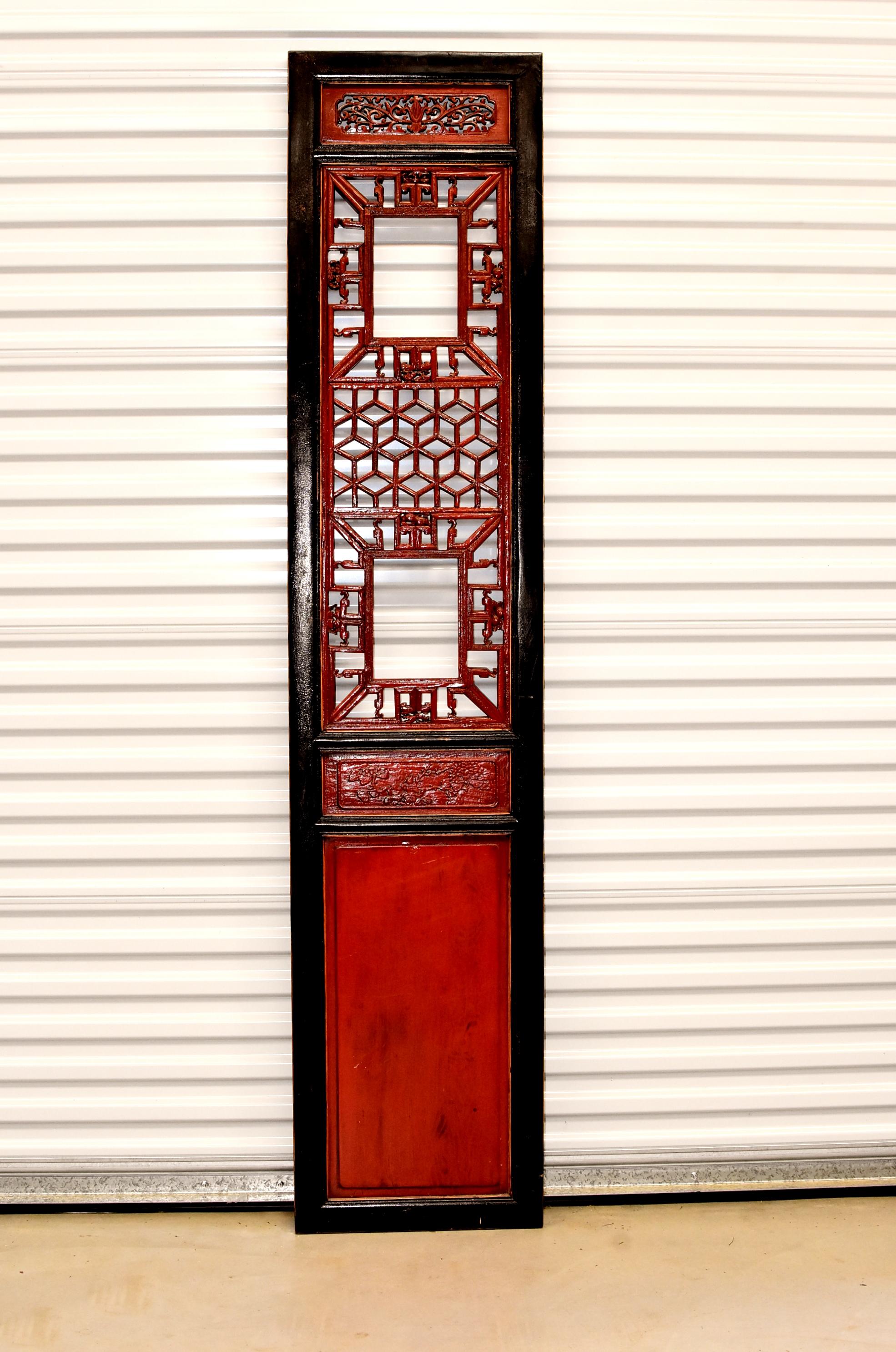 Pair of Antique Red and Black Chinese Screens For Sale 9