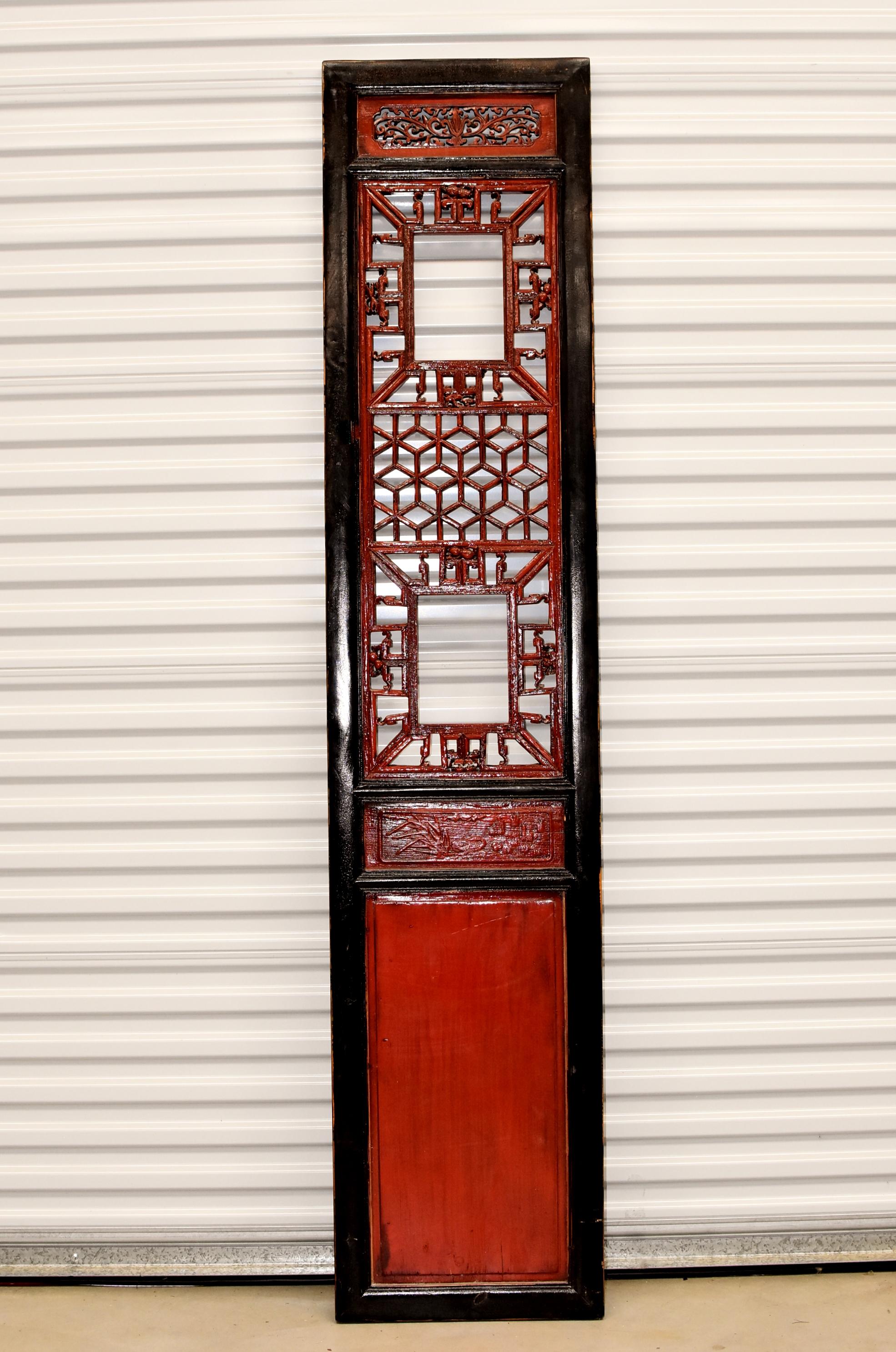 Pair of Antique Red and Black Chinese Screens For Sale 10