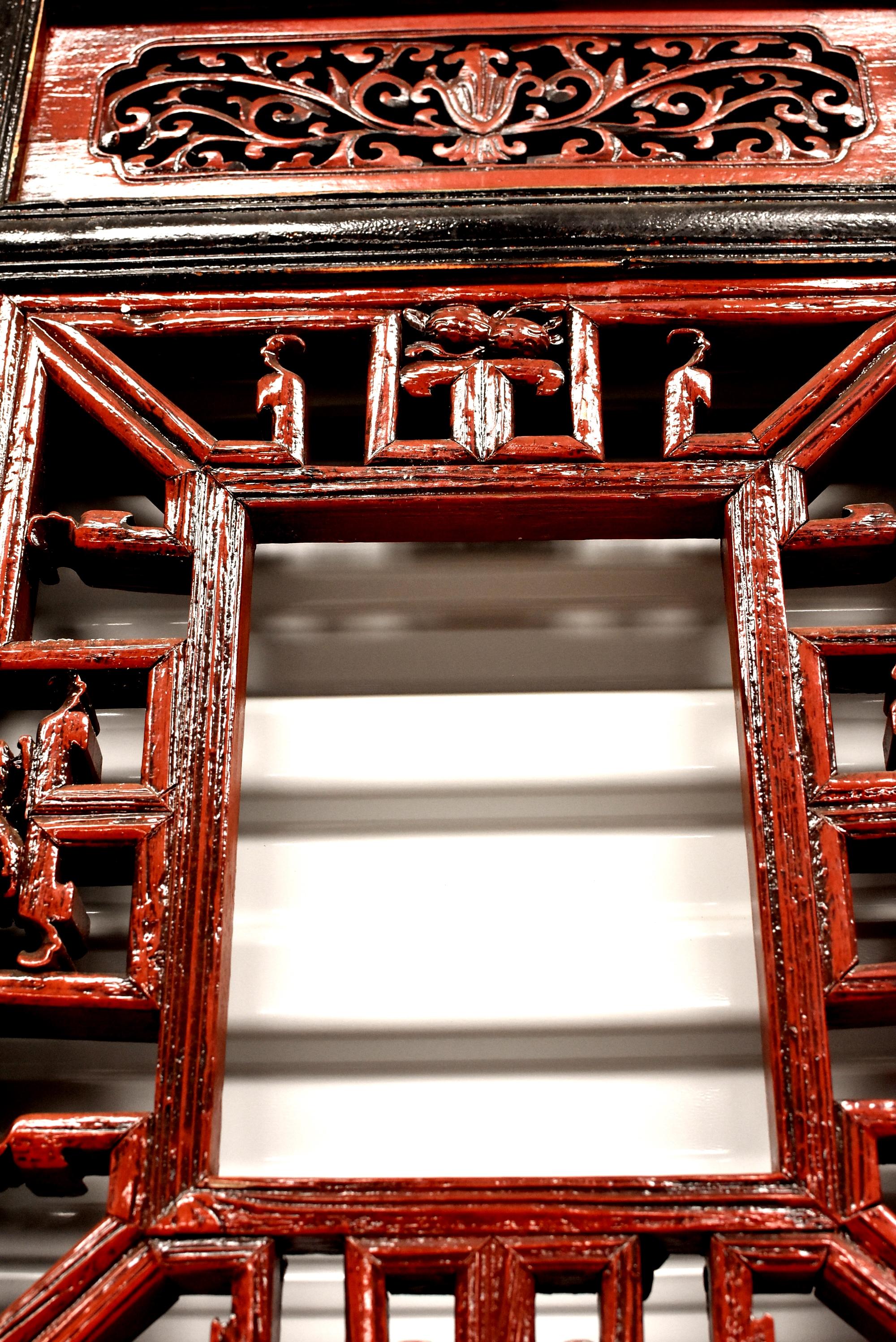 Wood Pair of Antique Red and Black Chinese Screens For Sale
