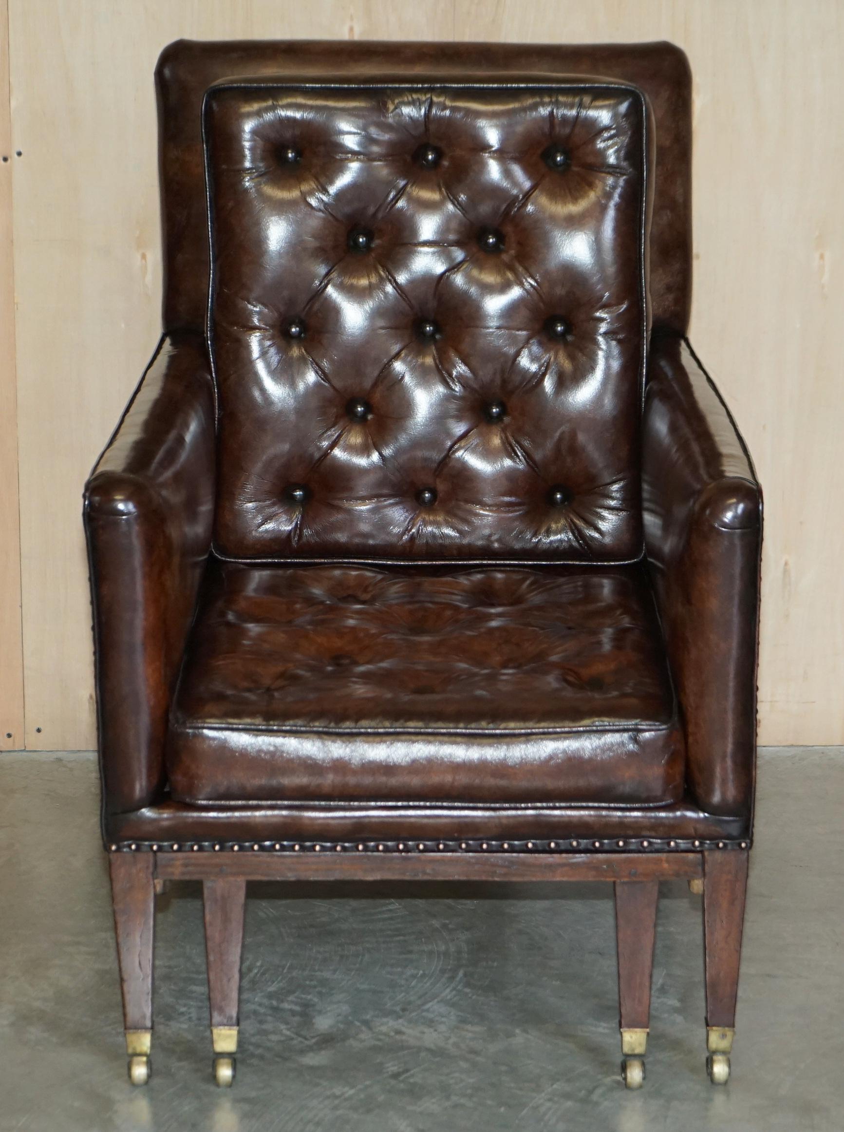 English Pair of Antique Regency Brown Leather Chesterfield Armchairs Extending Stools For Sale