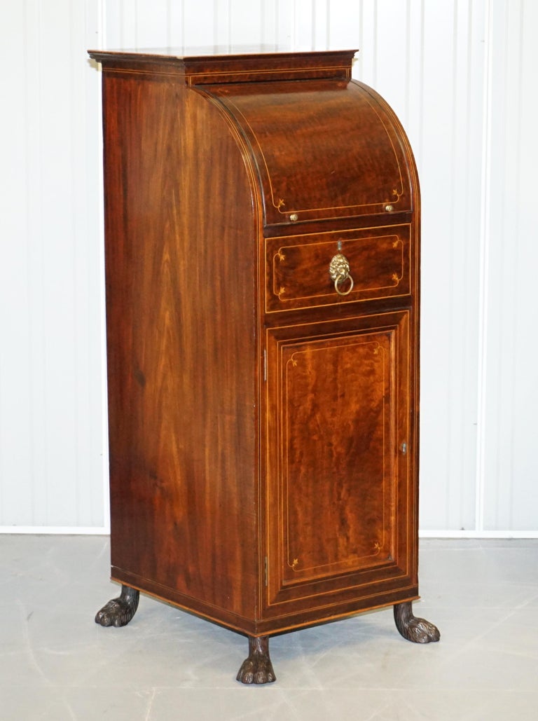 We are delighted to offer for sale this stunning pair of original Antique Regency circa 1810 flamed mahogany pedestal drinks cabinets with gilt bronze fittings

A very good looking and well made pair, these are pretty much the finest quality I
