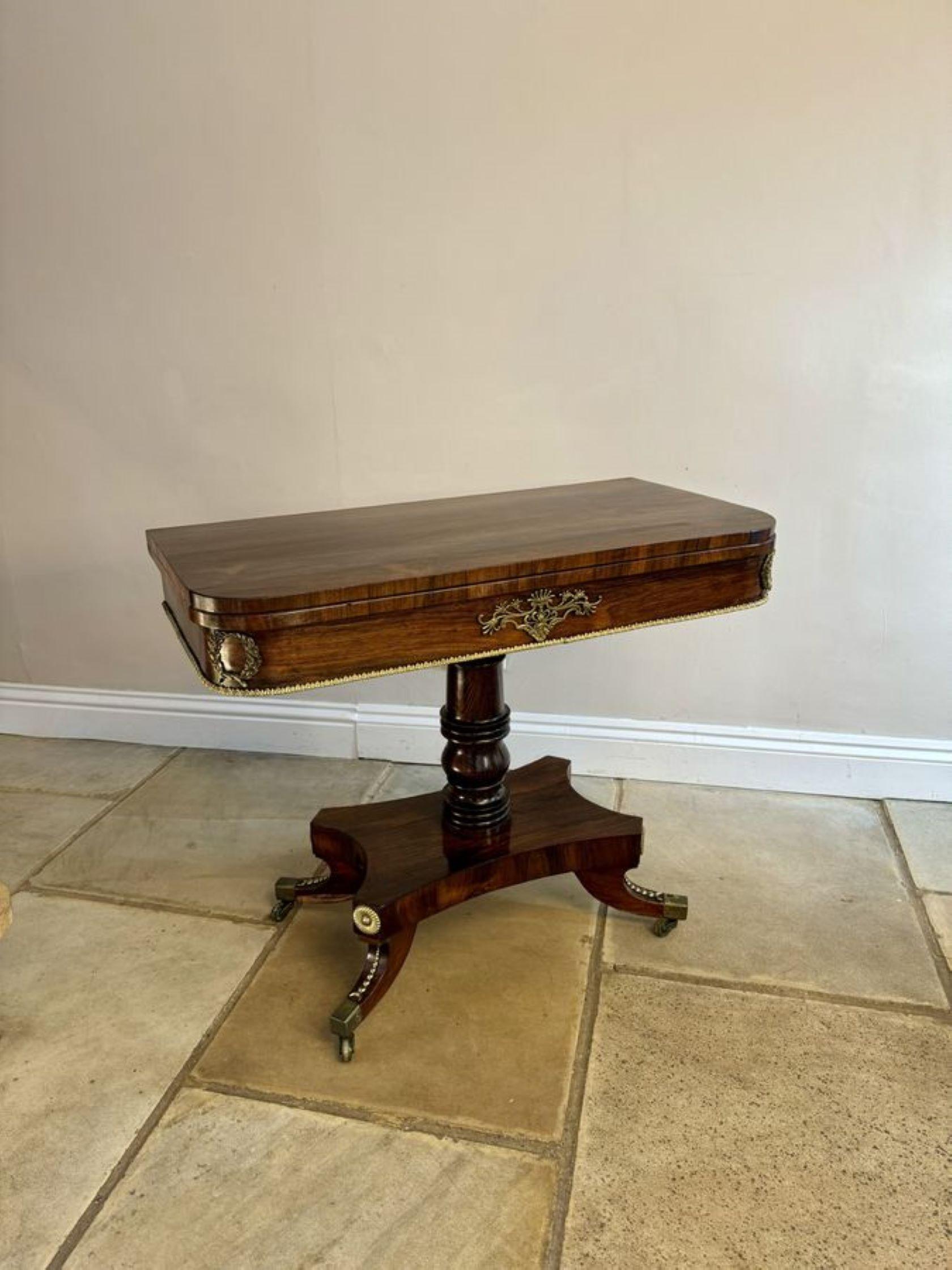 Paire de tables à cartes anciennes de style Régence en bois de rose de qualité exceptionnelle en vente 5