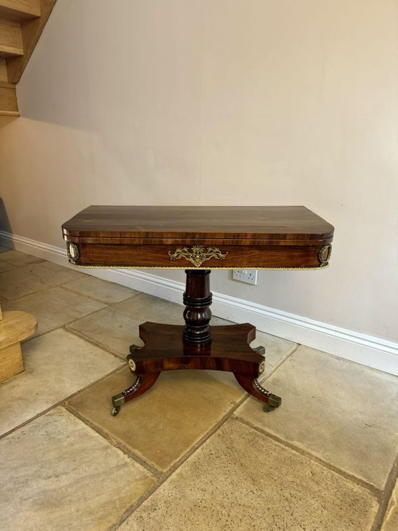 Paire de tables à cartes anciennes de style Régence en bois de rose de qualité exceptionnelle en vente 6