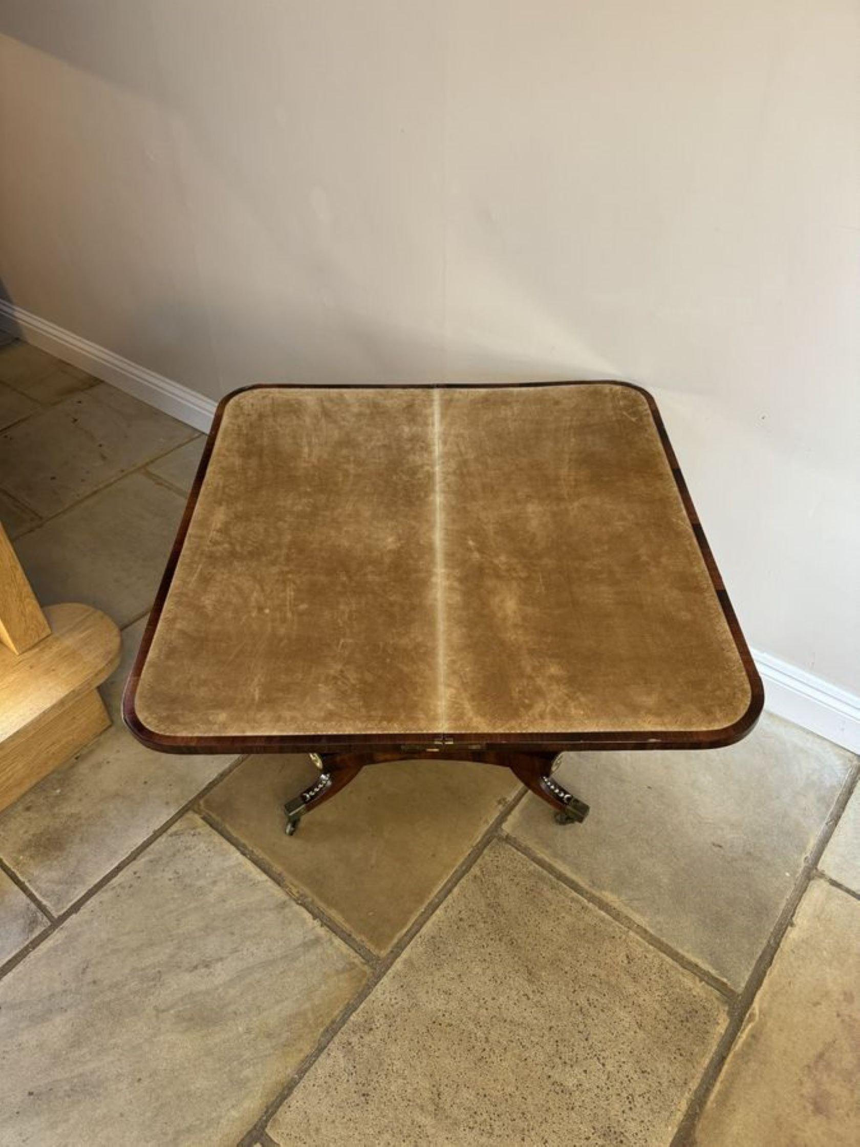 Paire de tables à cartes anciennes de style Régence en bois de rose de qualité exceptionnelle Bon état - En vente à Ipswich, GB