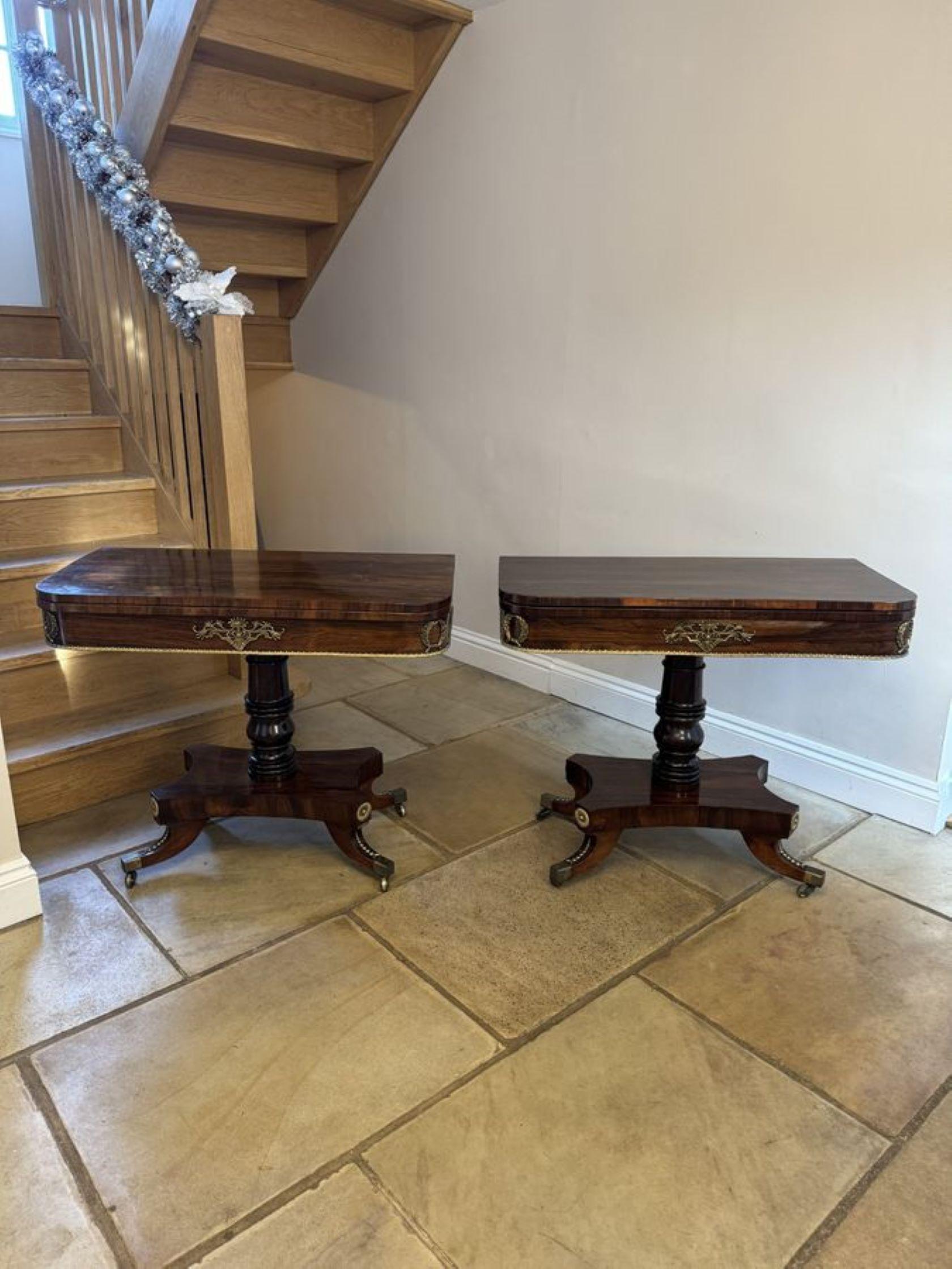XIXe siècle Paire de tables à cartes anciennes de style Régence en bois de rose de qualité exceptionnelle en vente