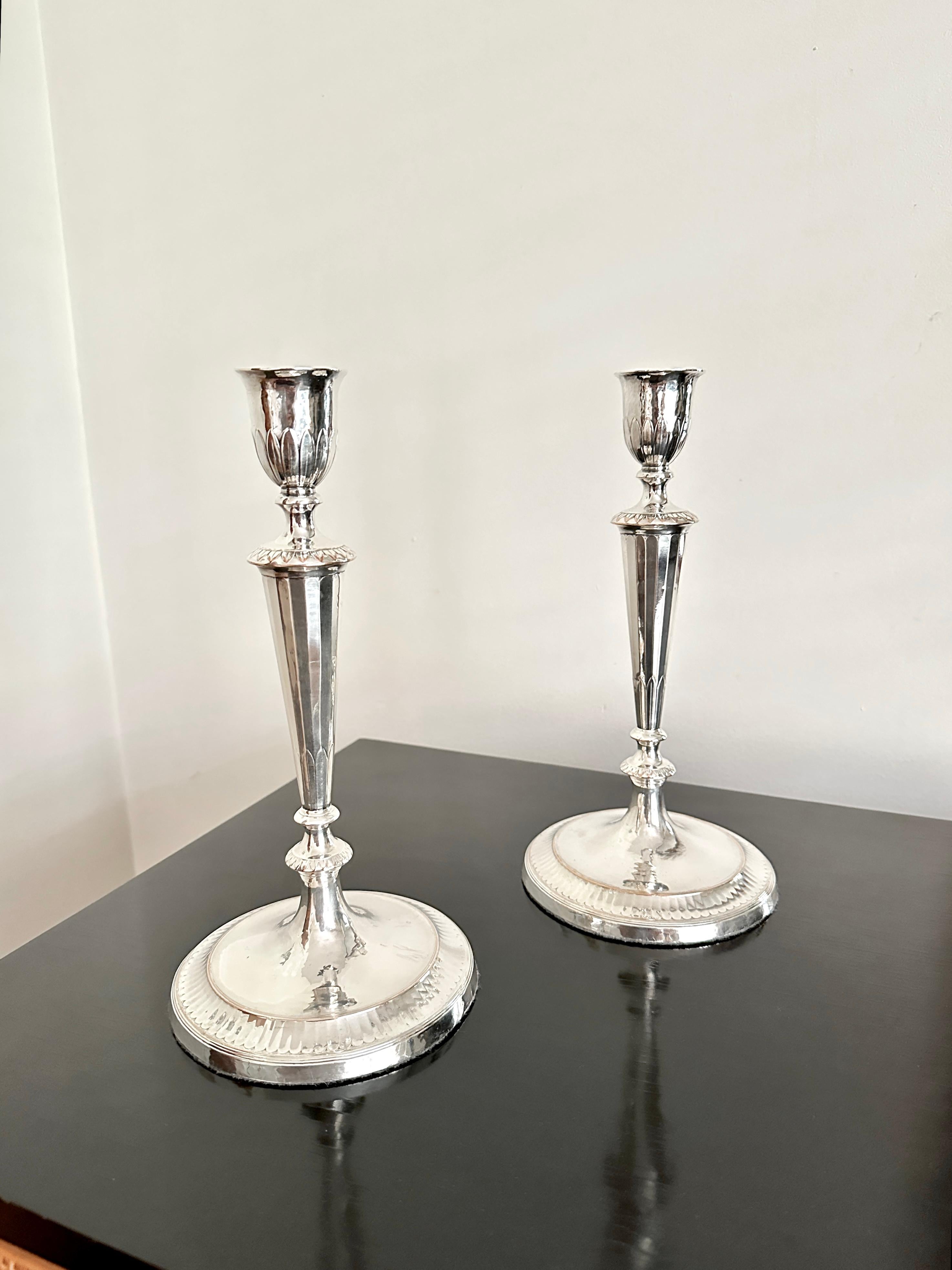 Pareja De Candeleros Antiguos De Placa De Sheffield De La Regencia 1825 Inglés en venta
