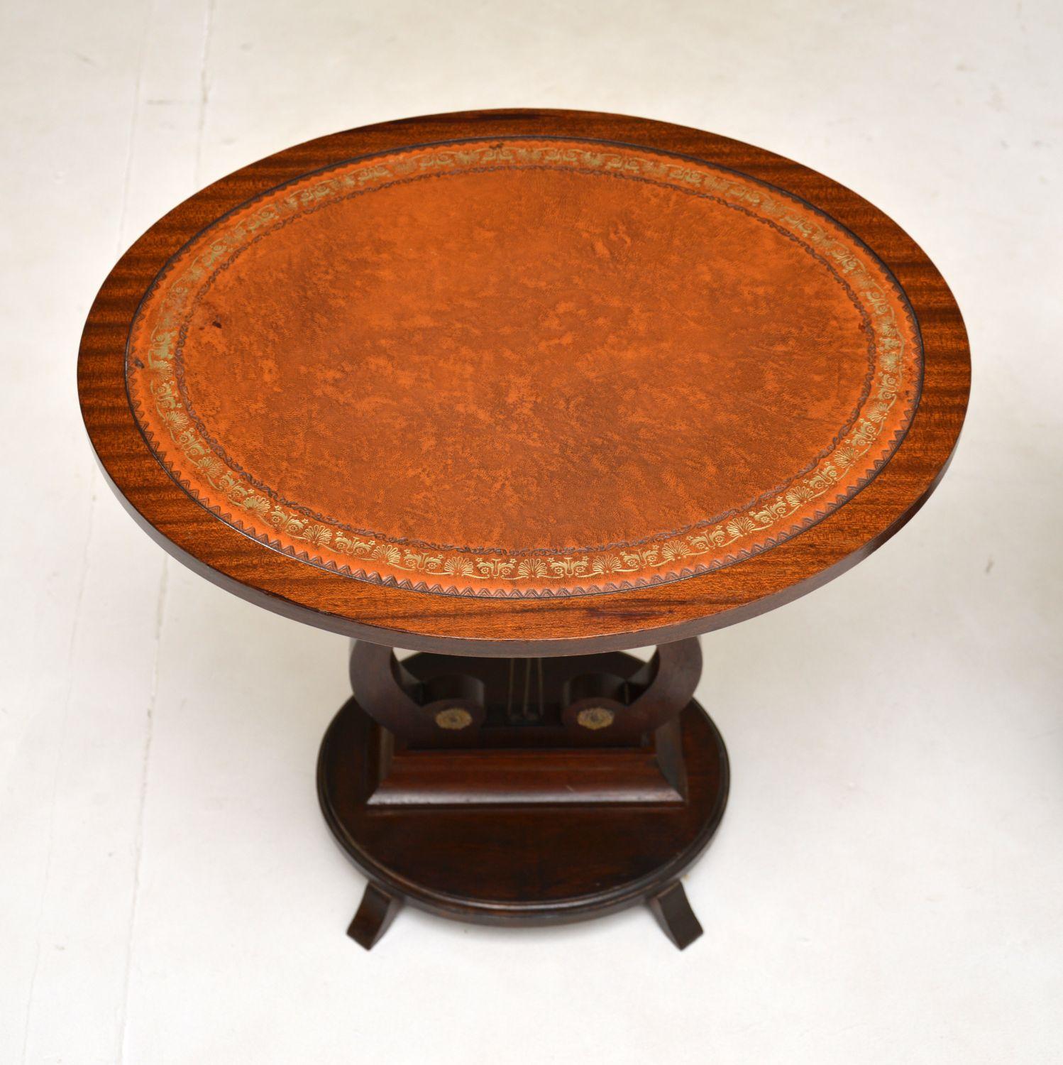 Mid-20th Century Pair of Antique Regency Style Side Tables For Sale