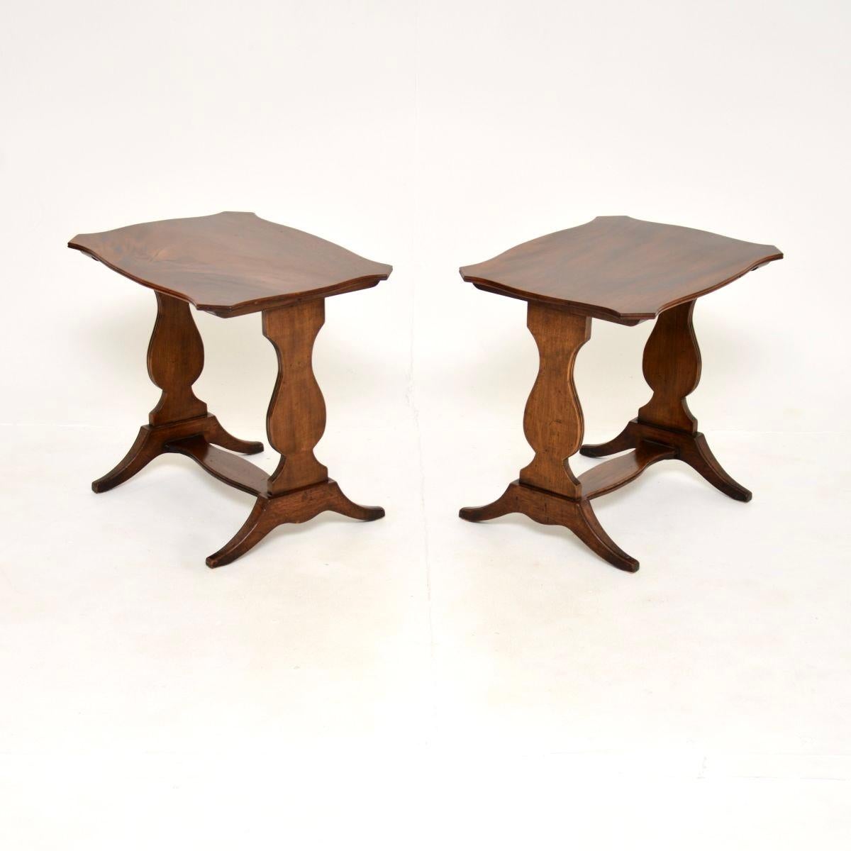Early 20th Century Pair of Antique Regency Style Side Tables For Sale