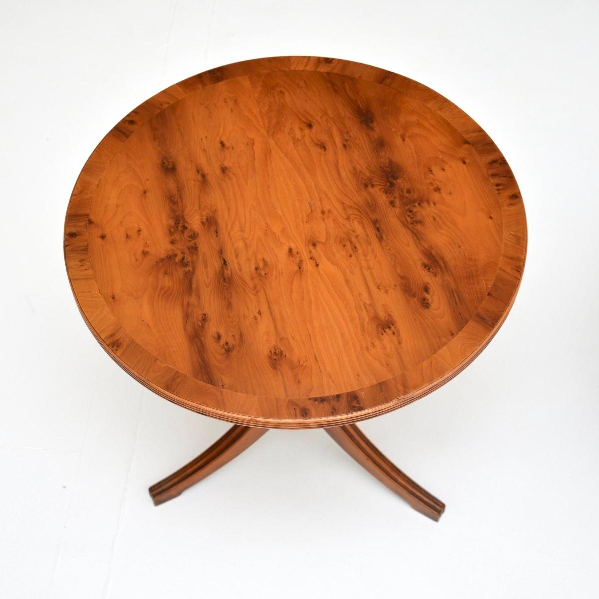 Mid-20th Century Pair of Antique Regency Style Yew Wood Side Tables For Sale