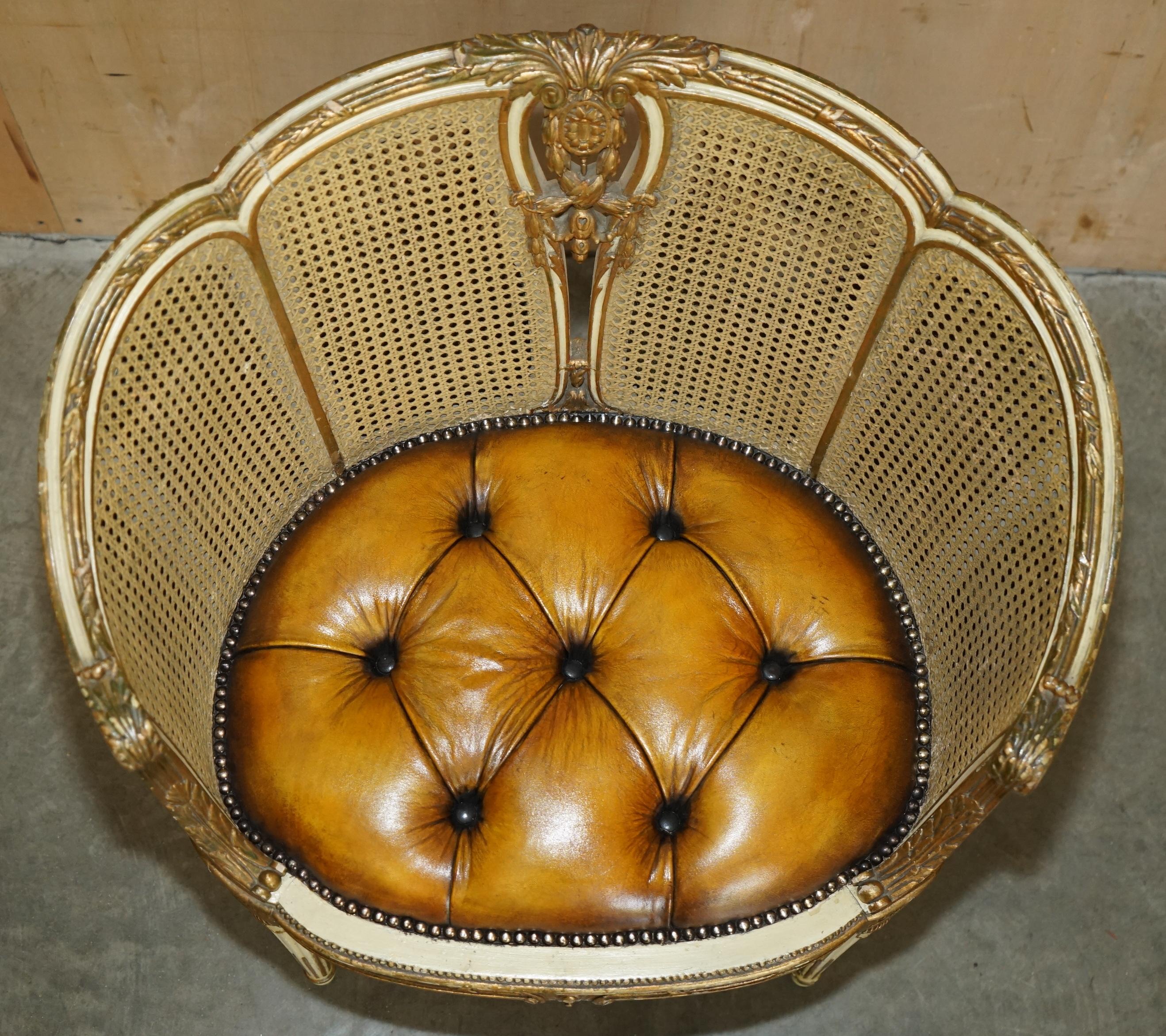 Fine XIX secolo COPPIA DI POLTRONE Chesterfield RESTAURATE IN PELLE FRANCA CIR 1880 BERGERE in vendita