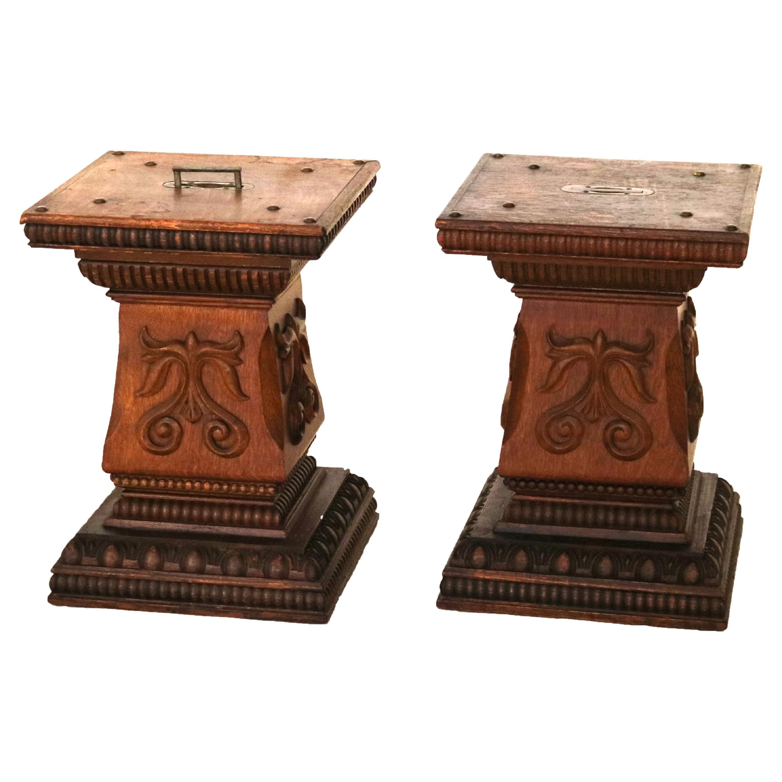 Pareja de relojes antiguos RJ Horner Attr. Pedestales Escultura Foliada de Roble Tallado C1900 en venta