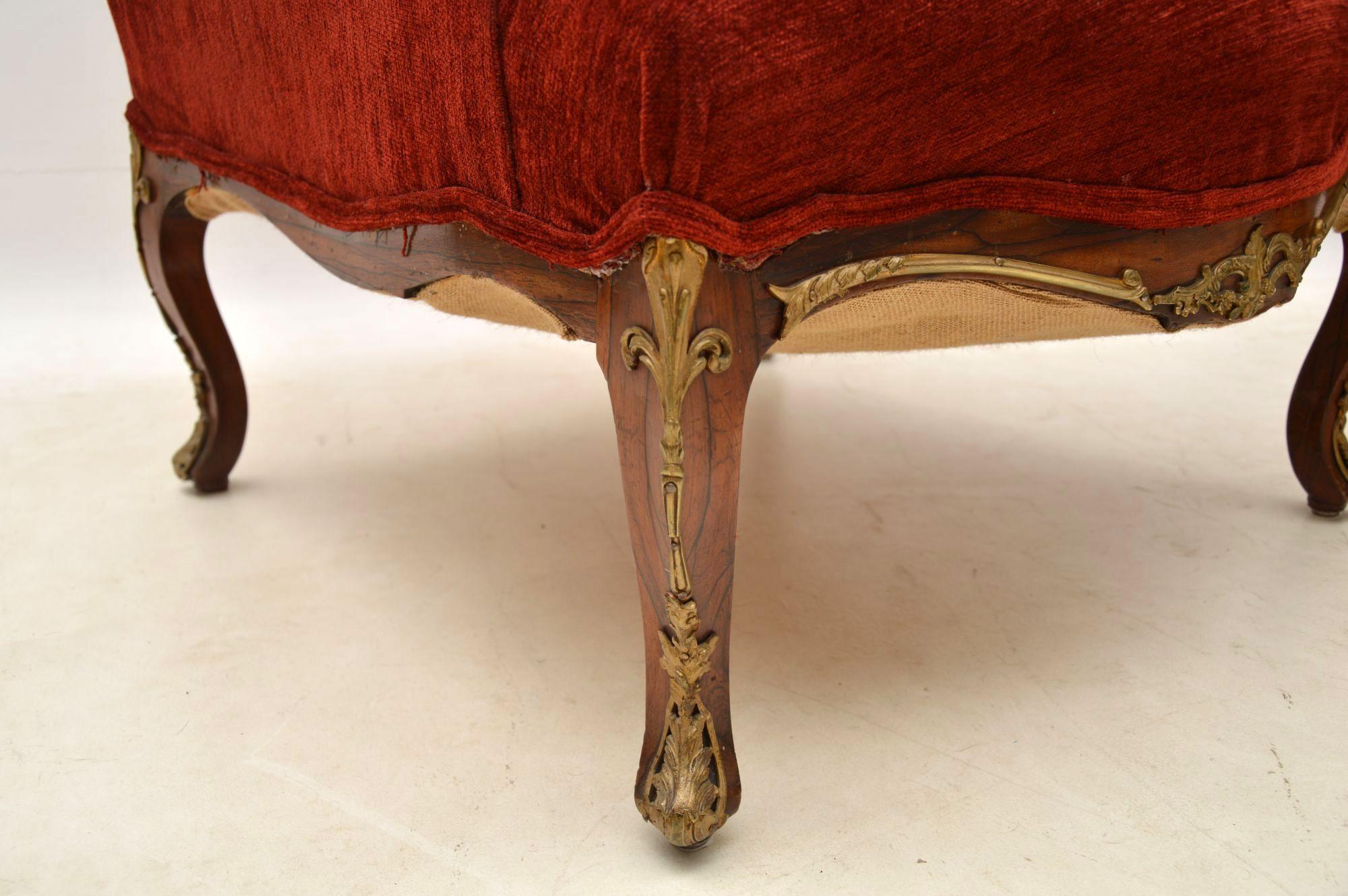 Pair of Antique Rosewood Upholstered Armchairs In Excellent Condition In London, GB