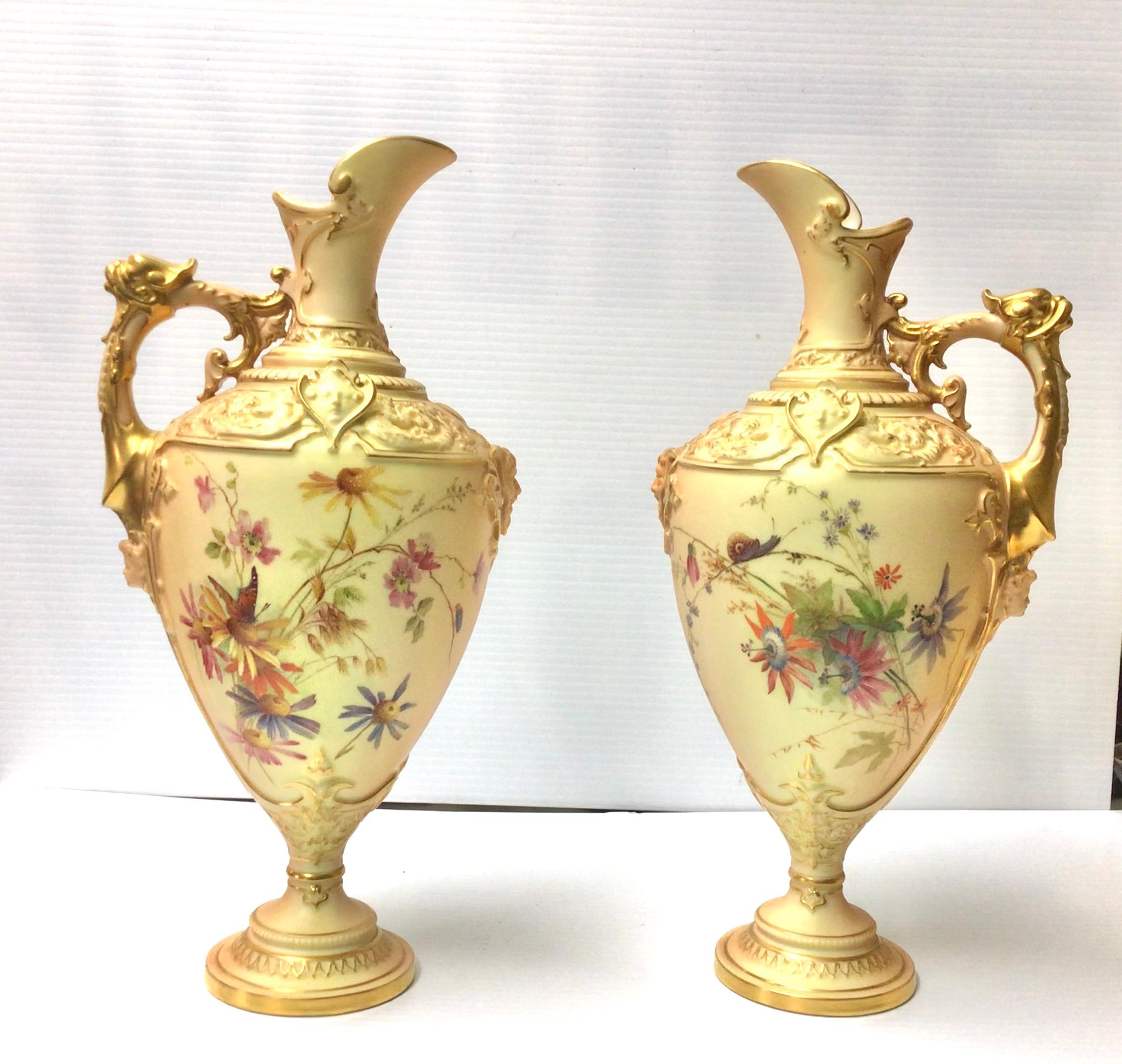 Pair of Antique Royal Worcester Blush Ivory Floral Painted Pedestal Vases, Ewers In Excellent Condition For Sale In Antrim, GB