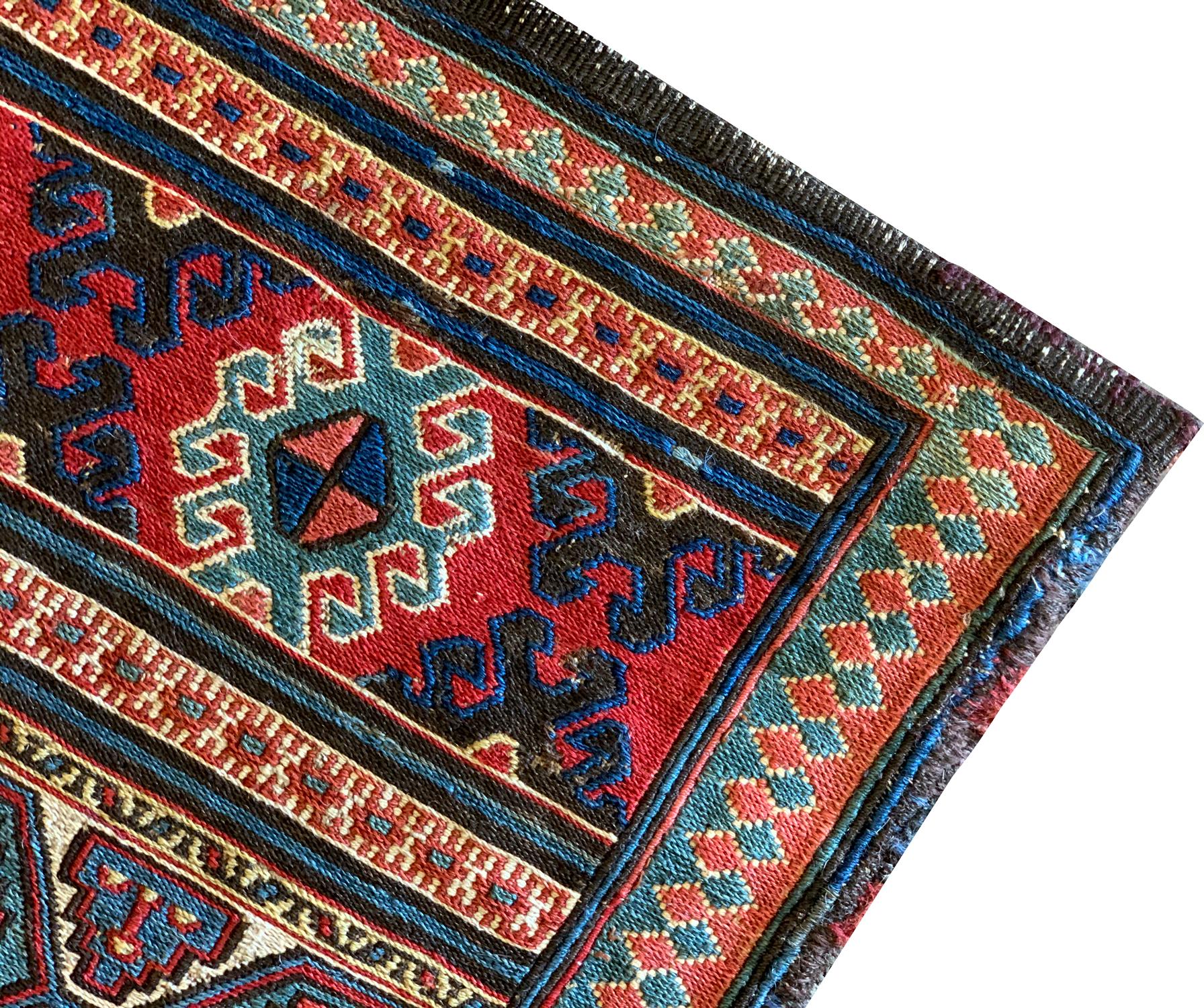 Paar antike Teppiche, Kilims Orientalischer Kaukasischer Wollteppich „Khorjin“ (Handgefertigt) im Angebot