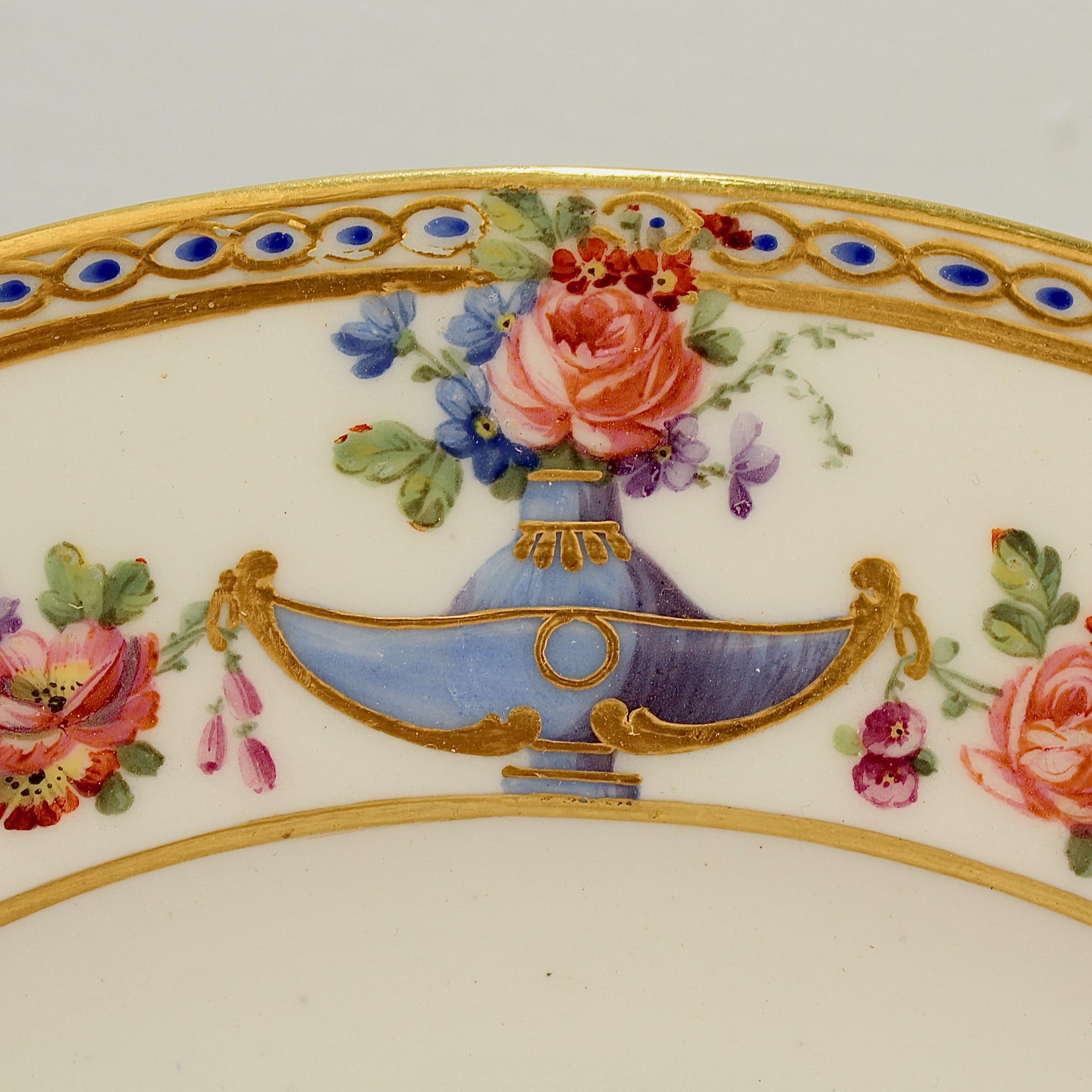 French Pair of Antique Sèvres Type Madame du Barry Porcelain Cabinet Plates
