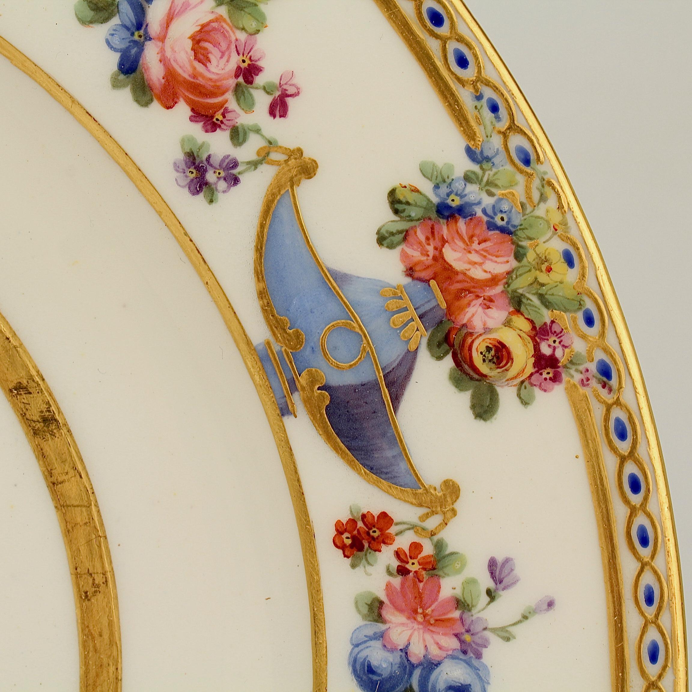 Hand-Painted Pair of Antique Sèvres Type Madame du Barry Porcelain Cabinet Plates