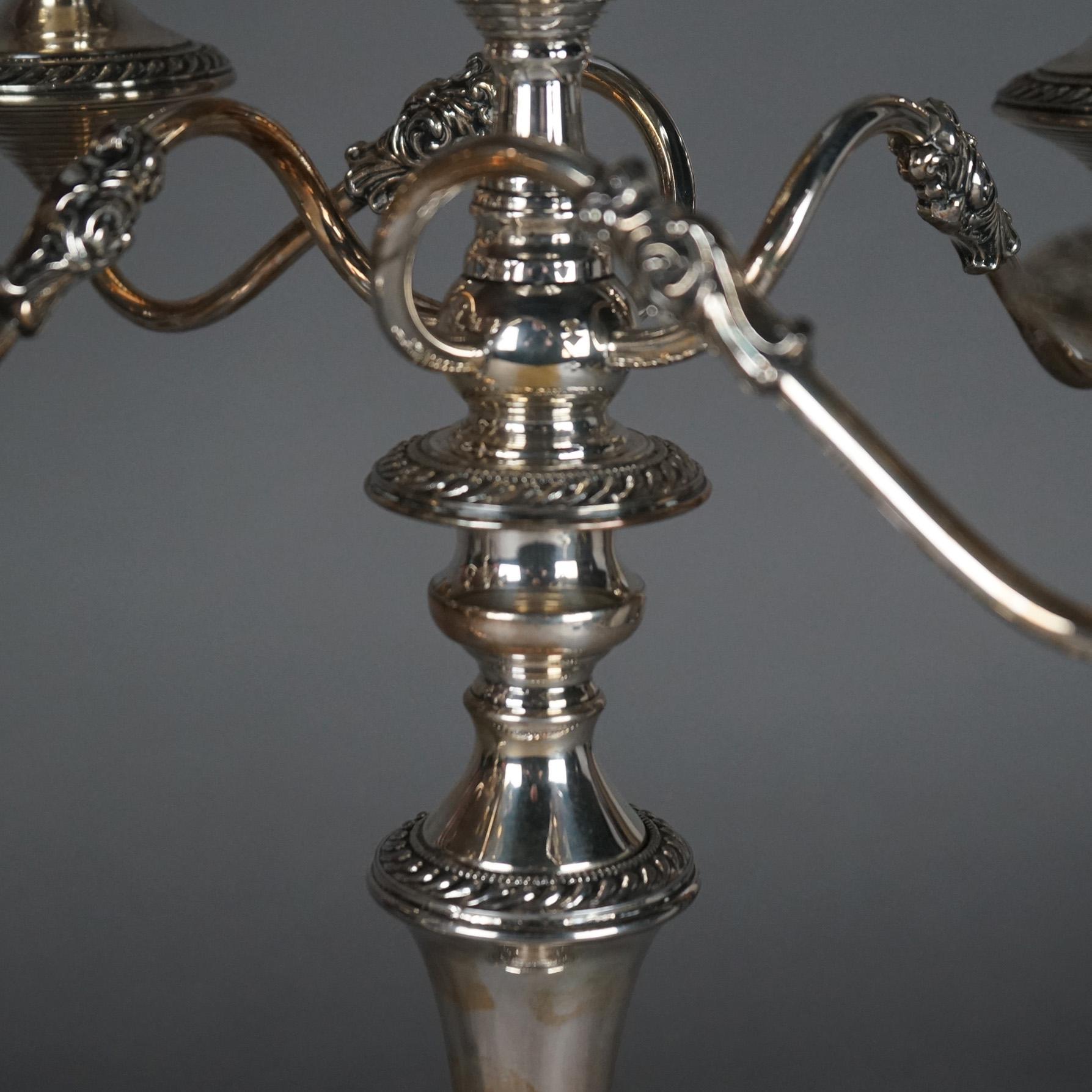Pareja de antiguos candelabros de cinco luces plateados de la escuela de Sheffield c1890 1