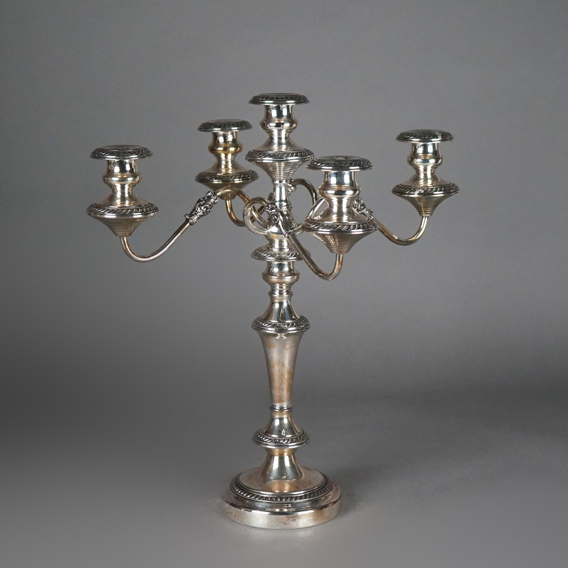 Pareja de antiguos candelabros de cinco luces plateados de la escuela de Sheffield c1890 3